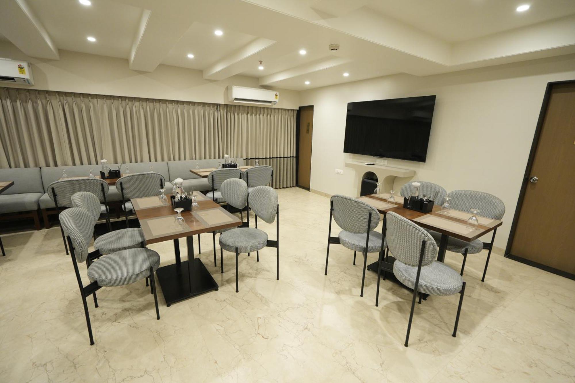 Sivanta By Bombay Group Of 3* Nagpur