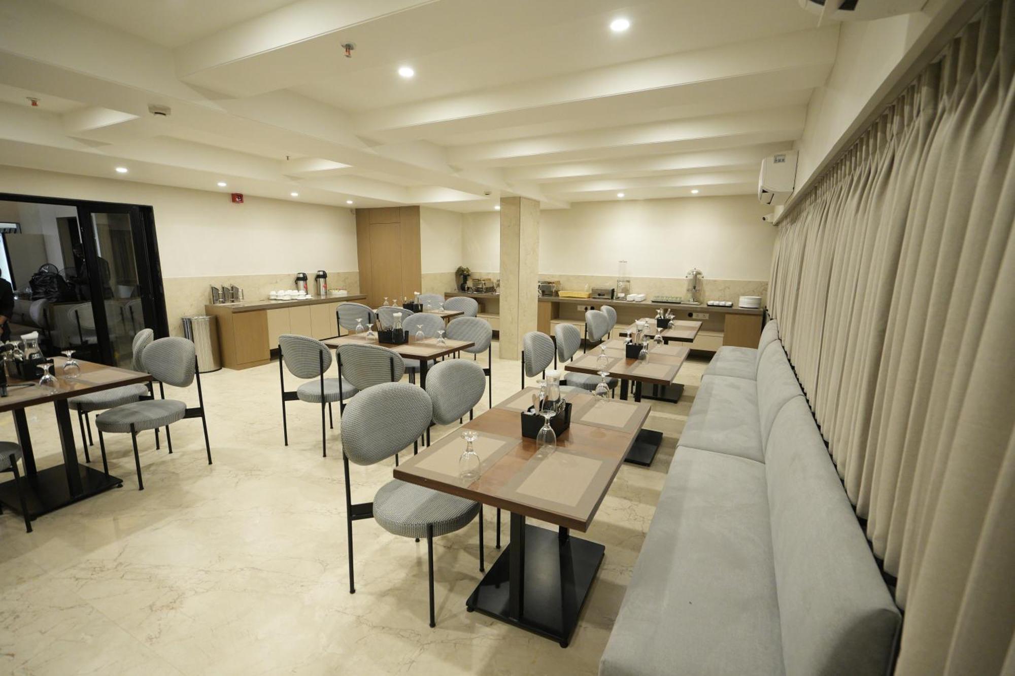 Hotel Sivanta By Bombay Group Of