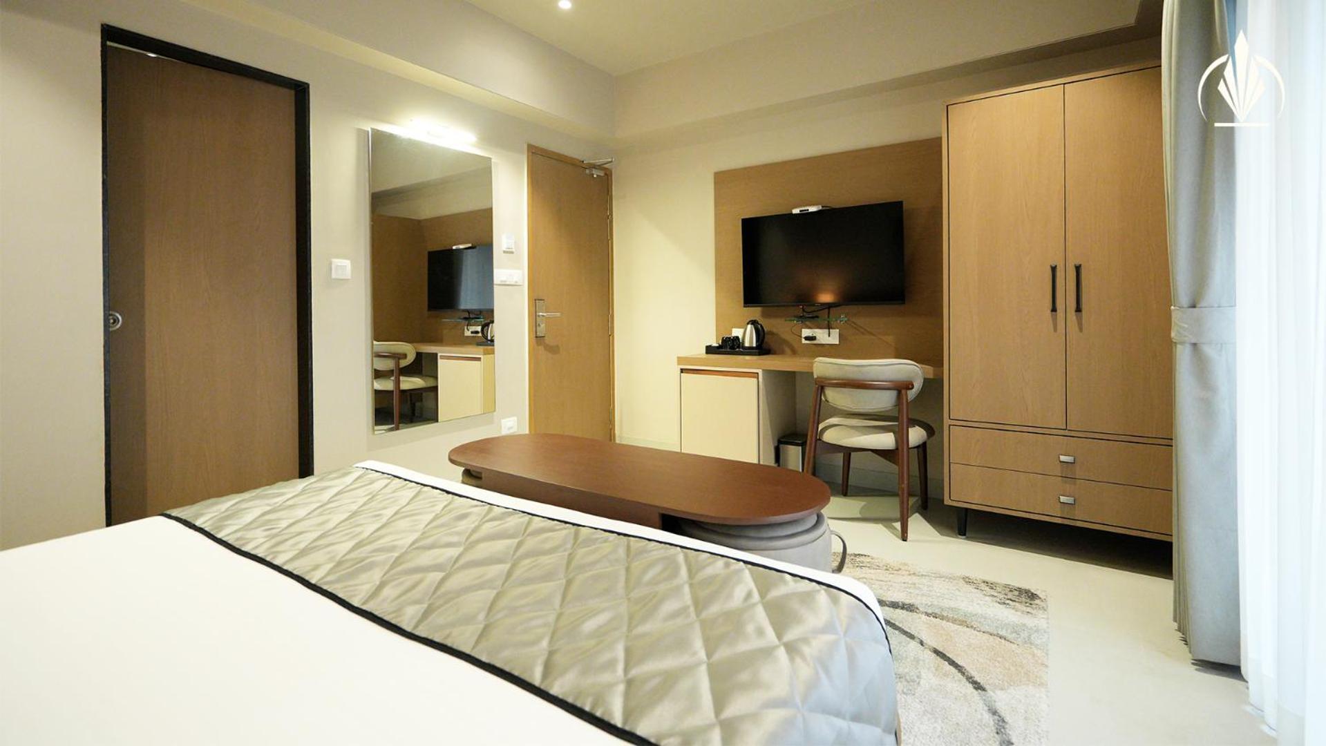 Hotel Sivanta By Bombay Group Of 3*