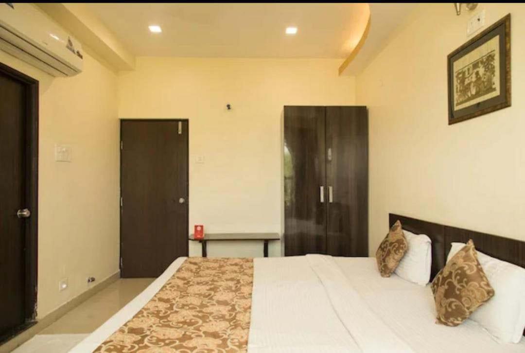 The Empire Hotel Nagpur