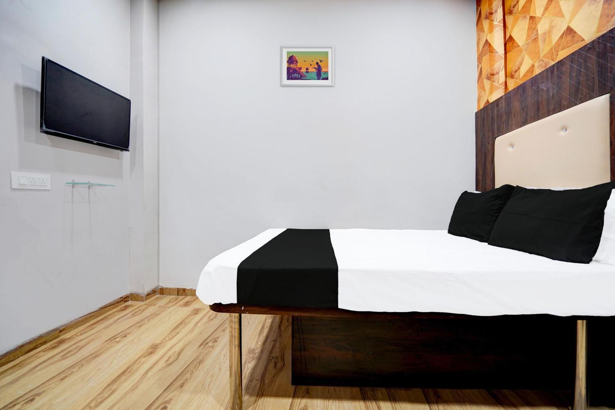 Hotel O New Sai 3*