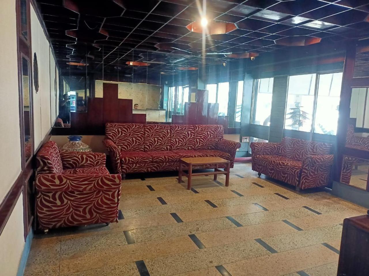 Hotel Skylark 3*