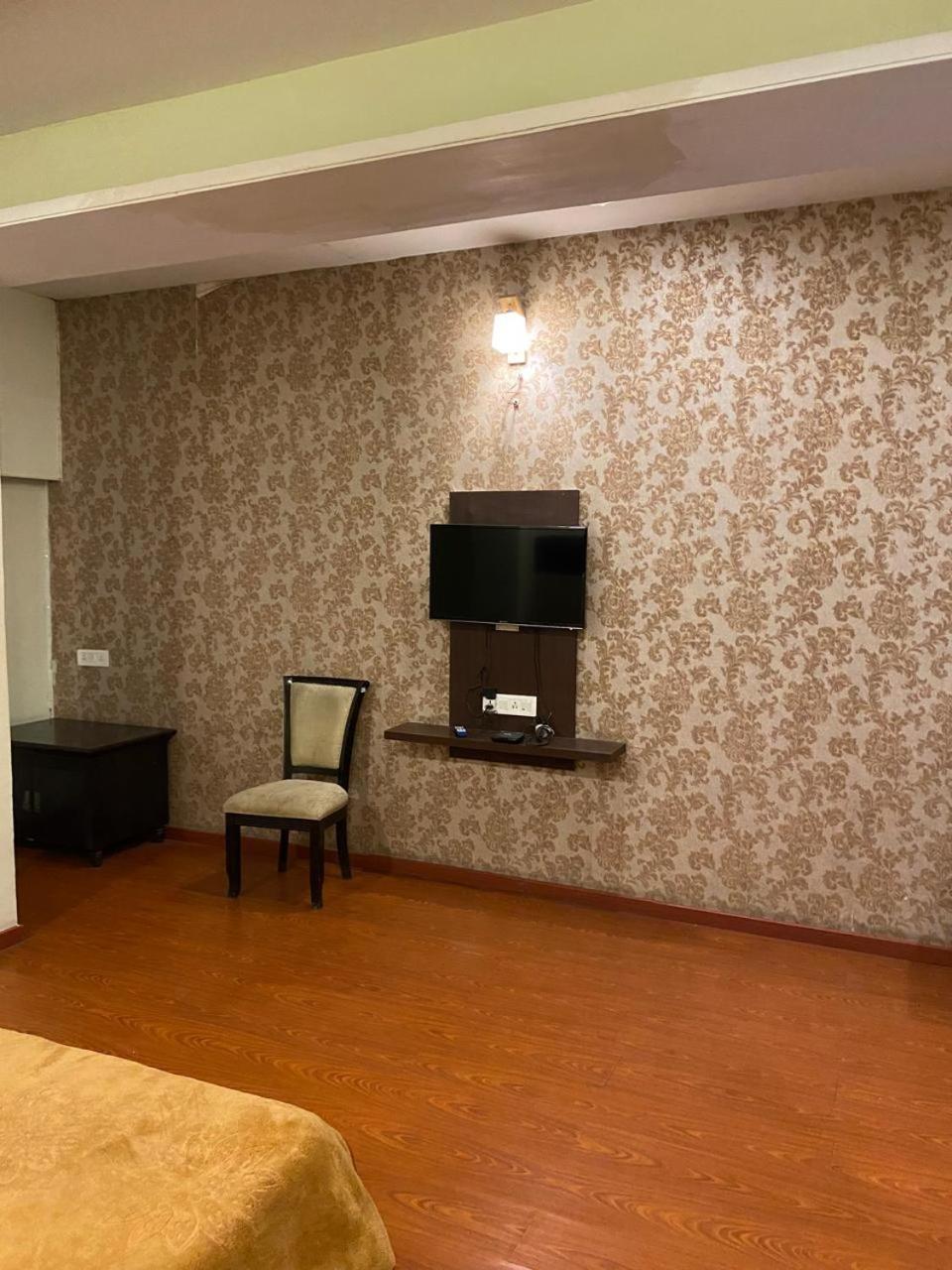 Skylark Hotel