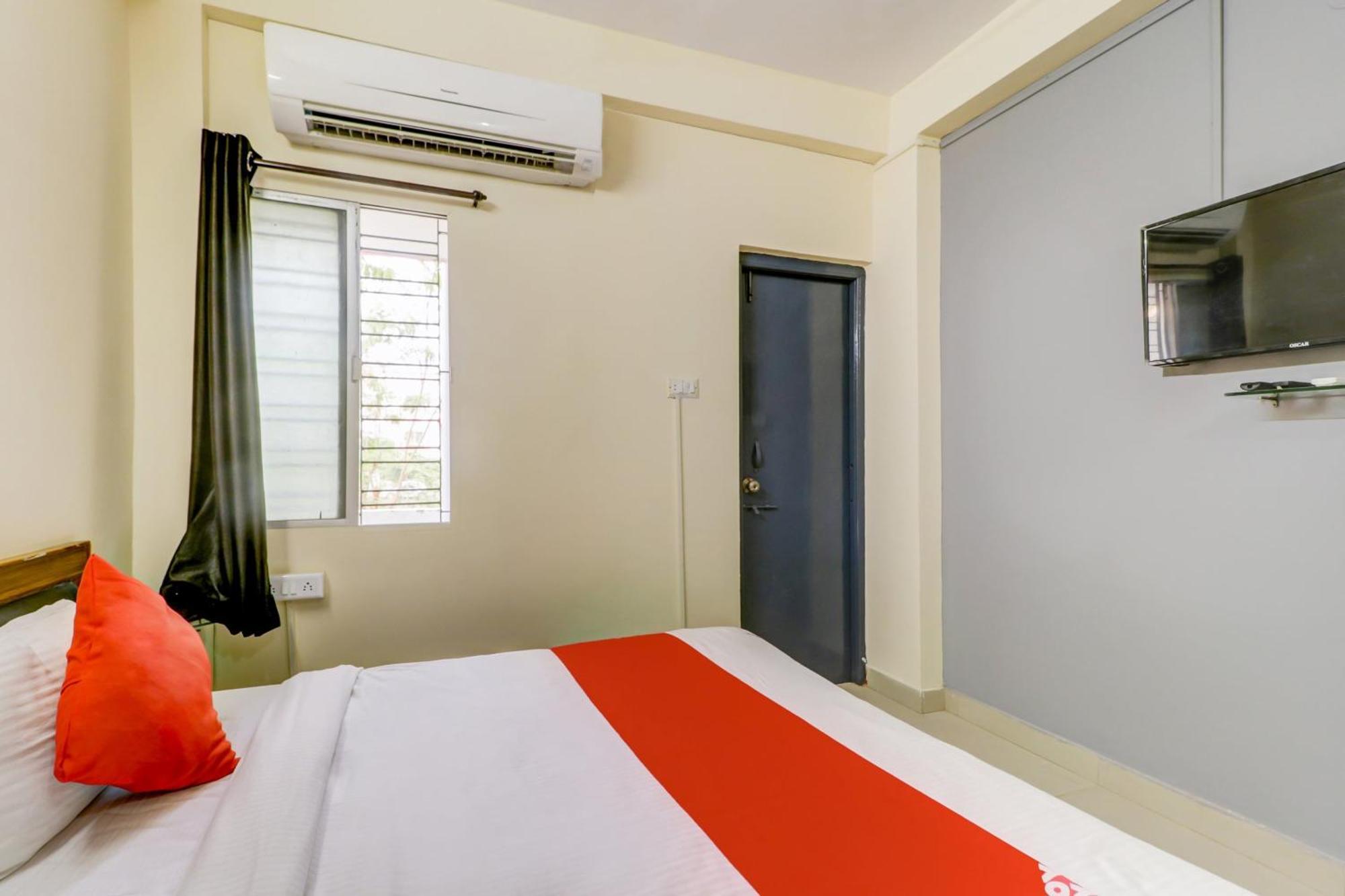 Hotel O The Crown Nagpur