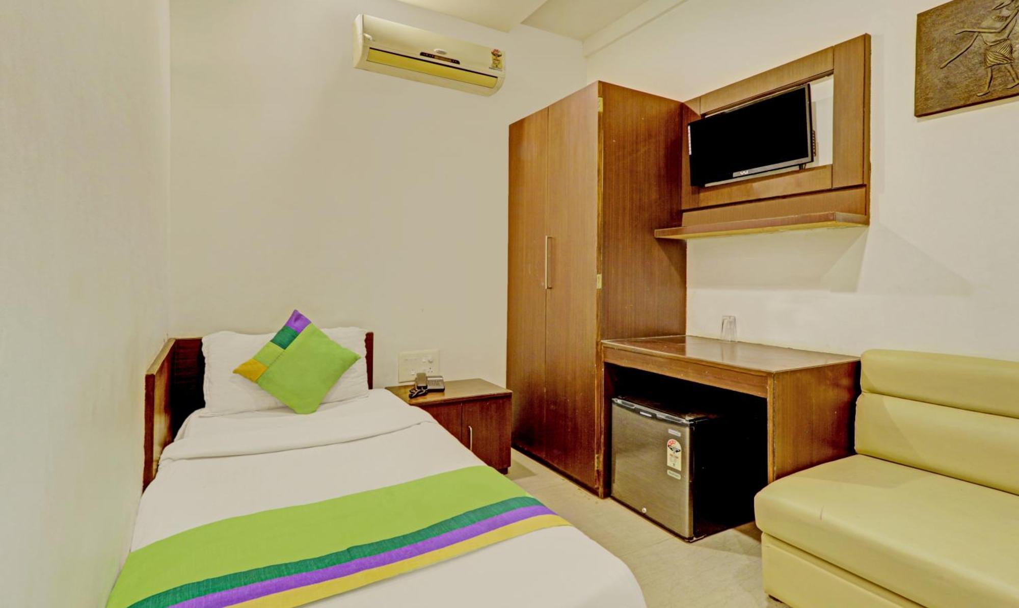 Loharkar Hotel 3*