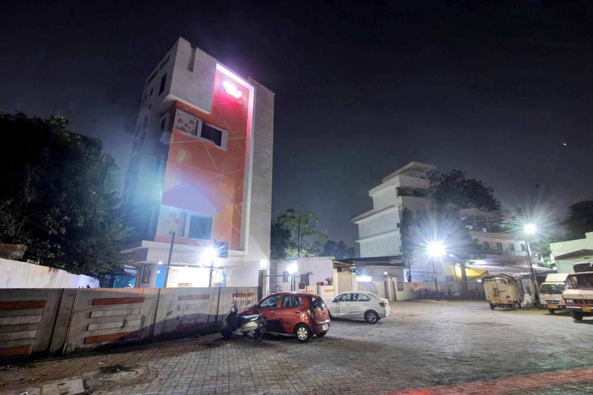 Townhouse 700 Krishna.