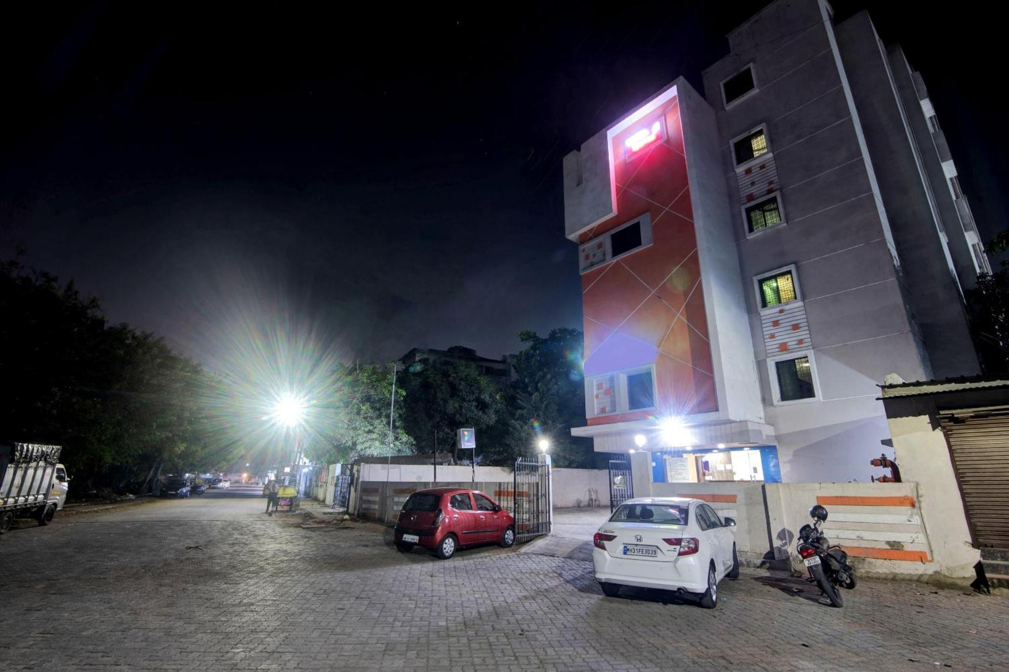 Townhouse 700 Krishna. Hotel