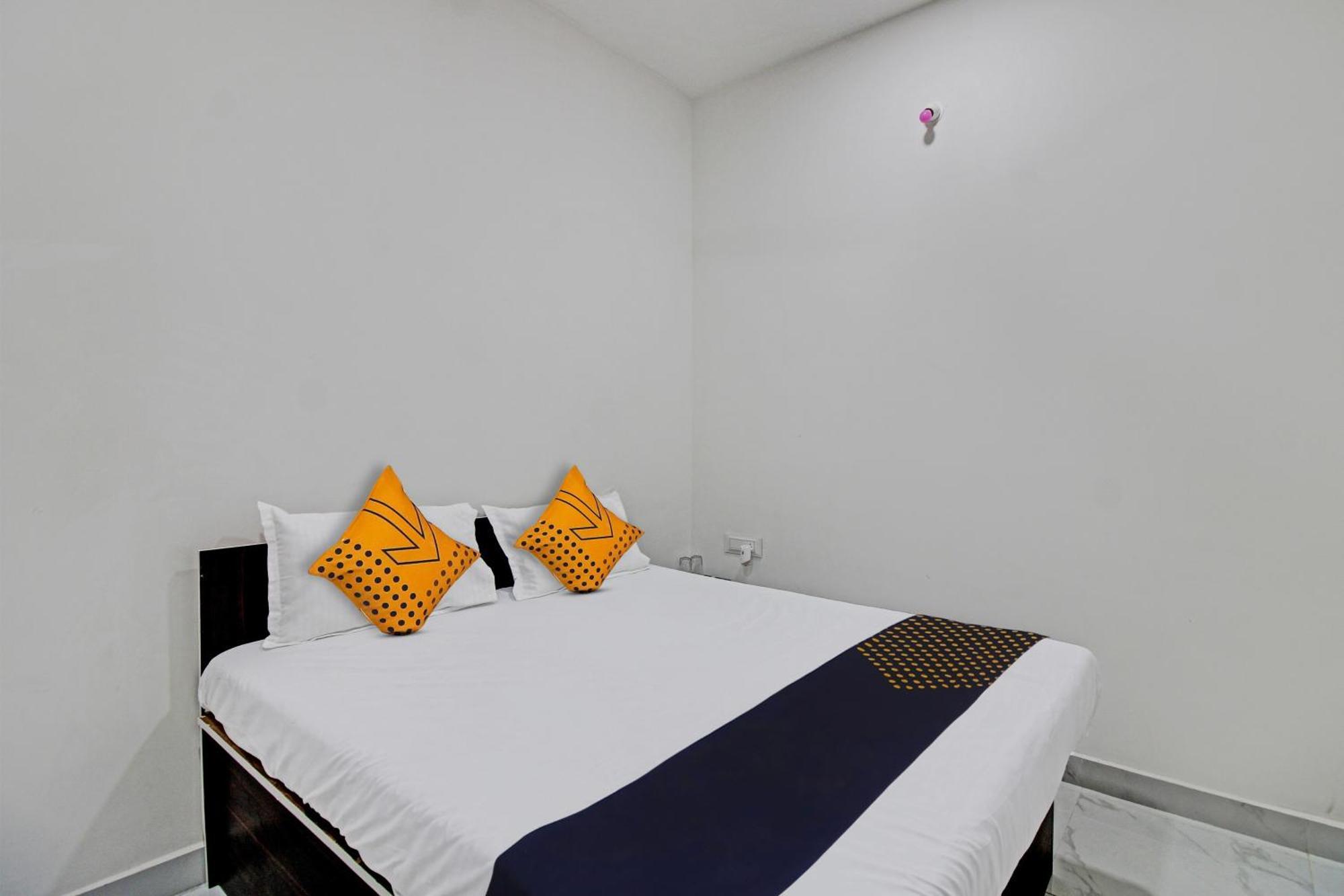Hotel Spot On Tulsi Nagpur