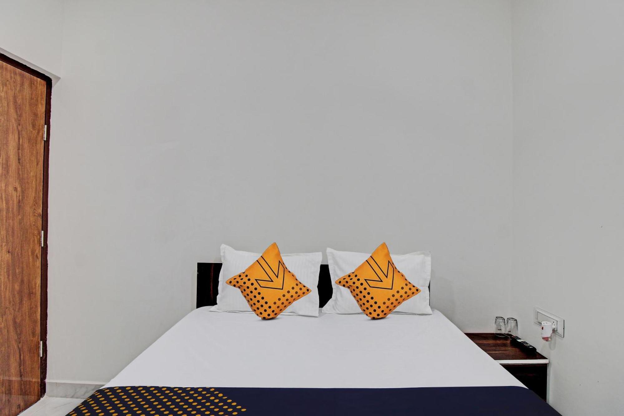 Hotel Spot On Tulsi 2*