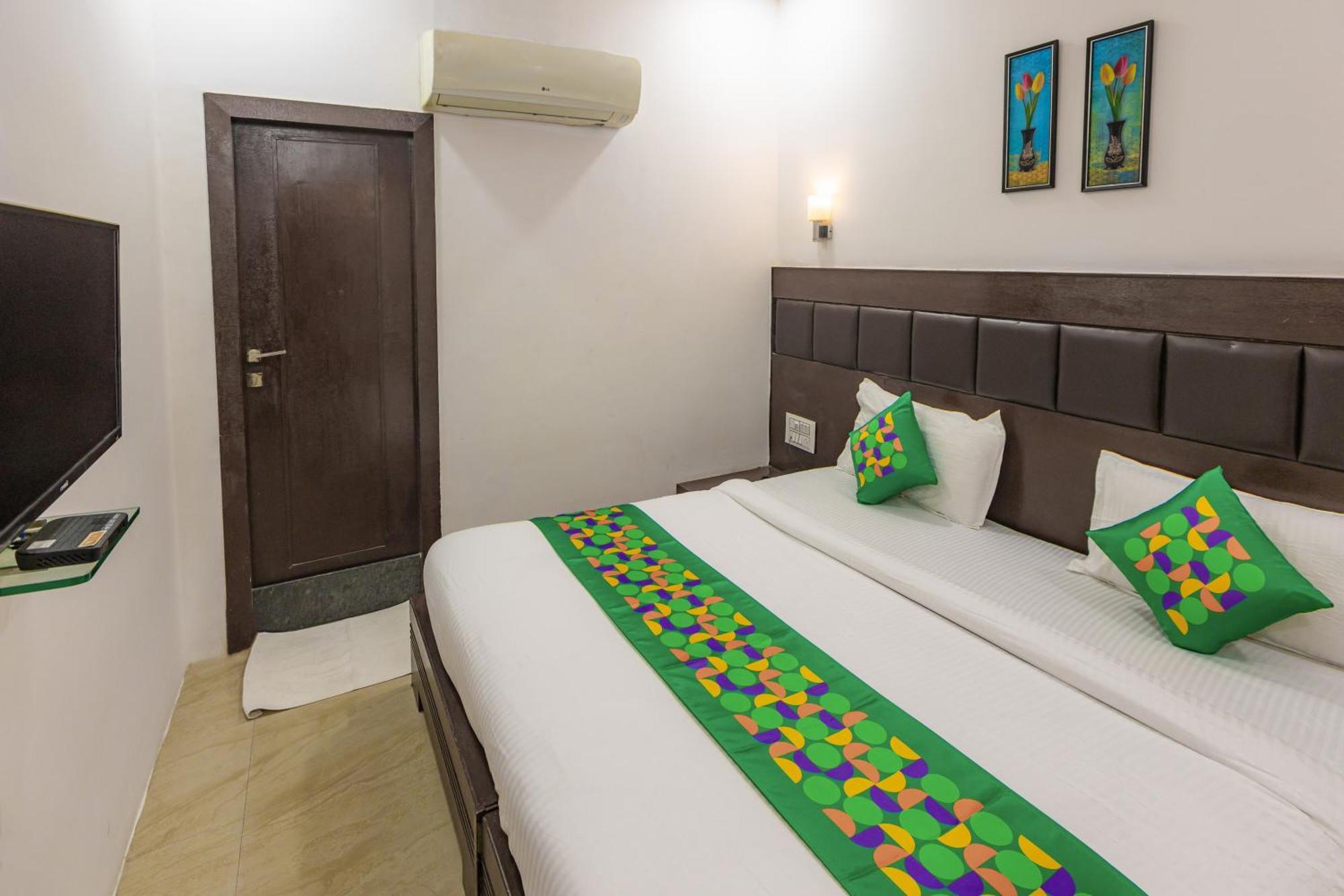 Treebo Shembekars Hotel 3*