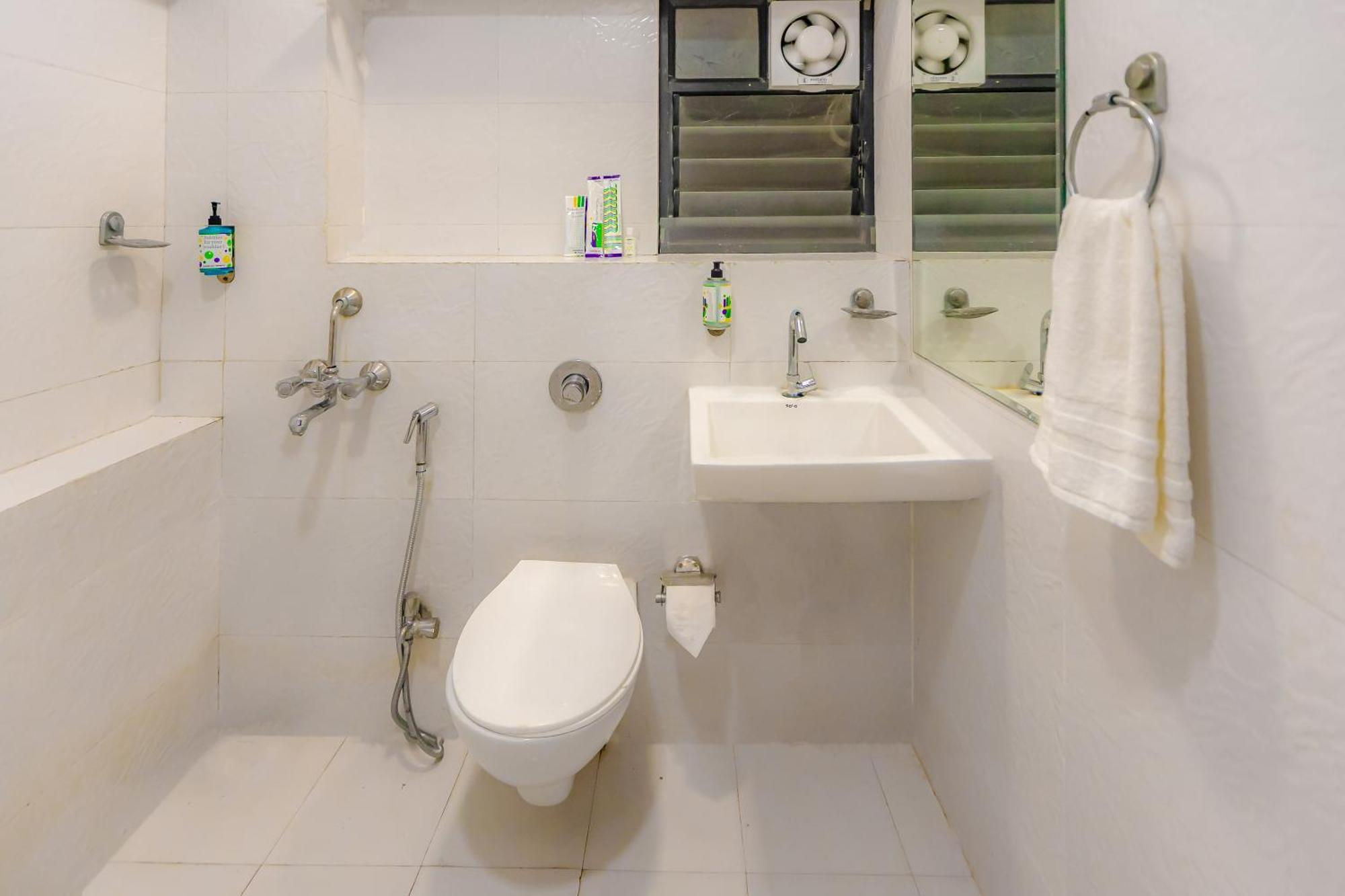 Treebo Shembekars Hotel 3*
