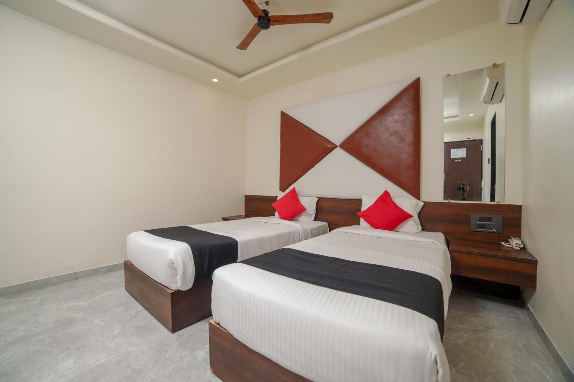 Collection O Ashoka Imperial 3* Nagpur