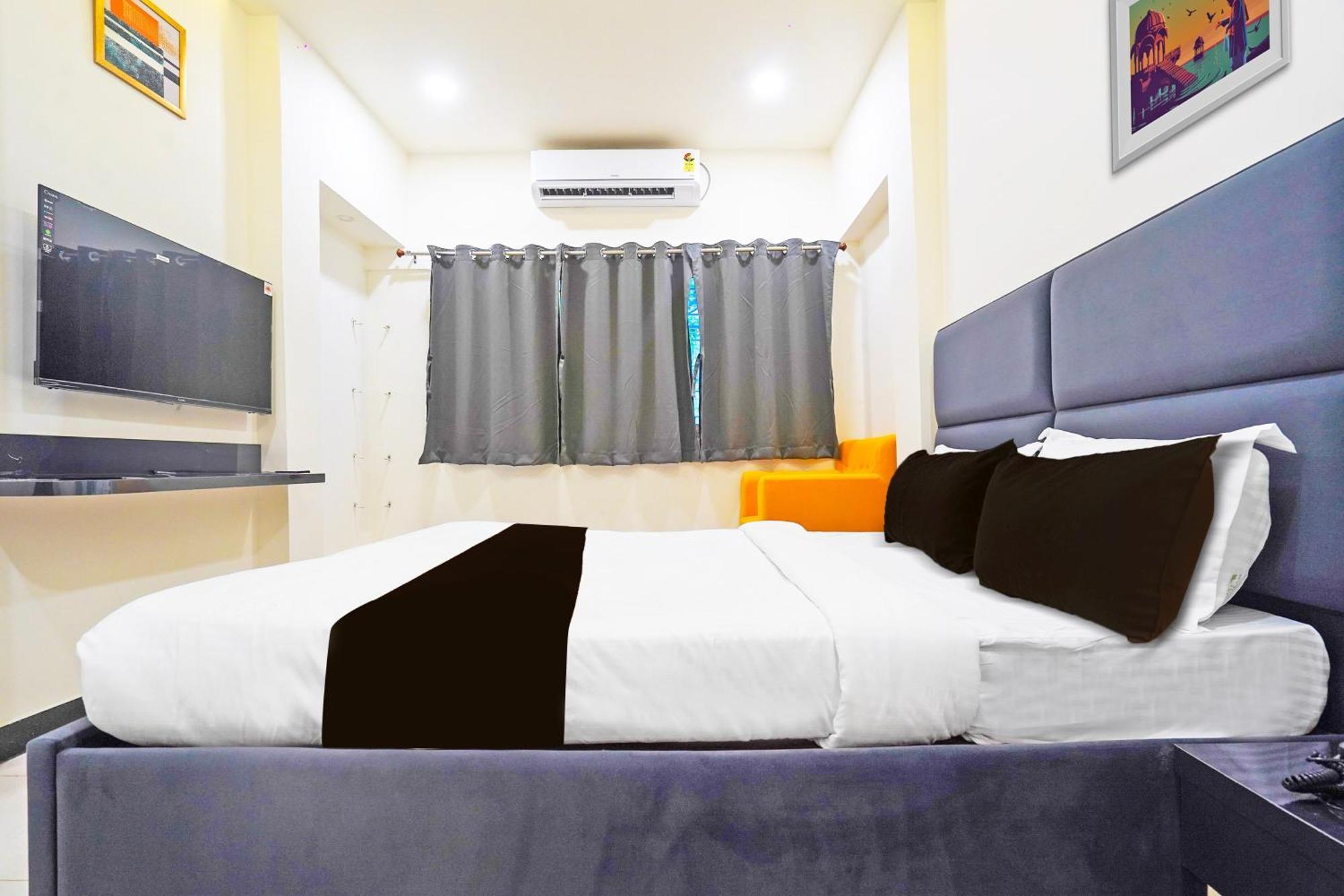 Hotel O The Parasher Palm