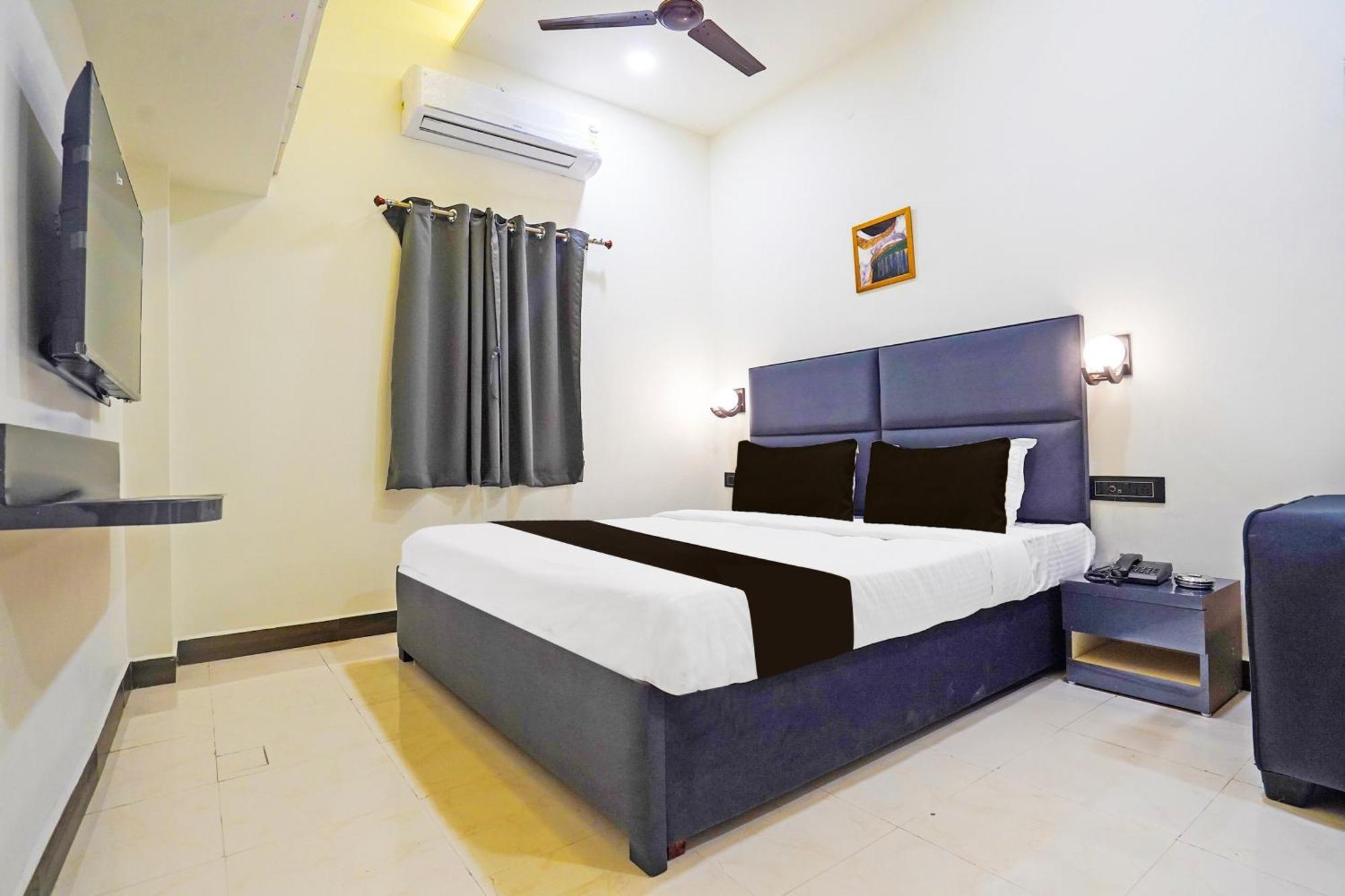 O The Parasher Palm Nagpur