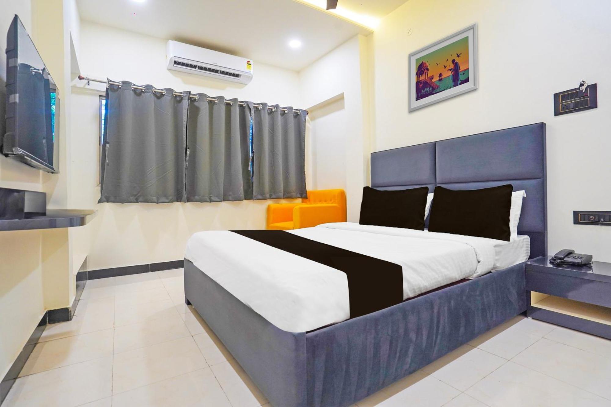 Hotel O The Parasher Palm