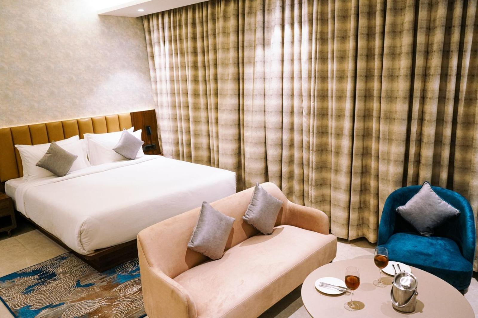 Enrise By Sayaji Hotel
