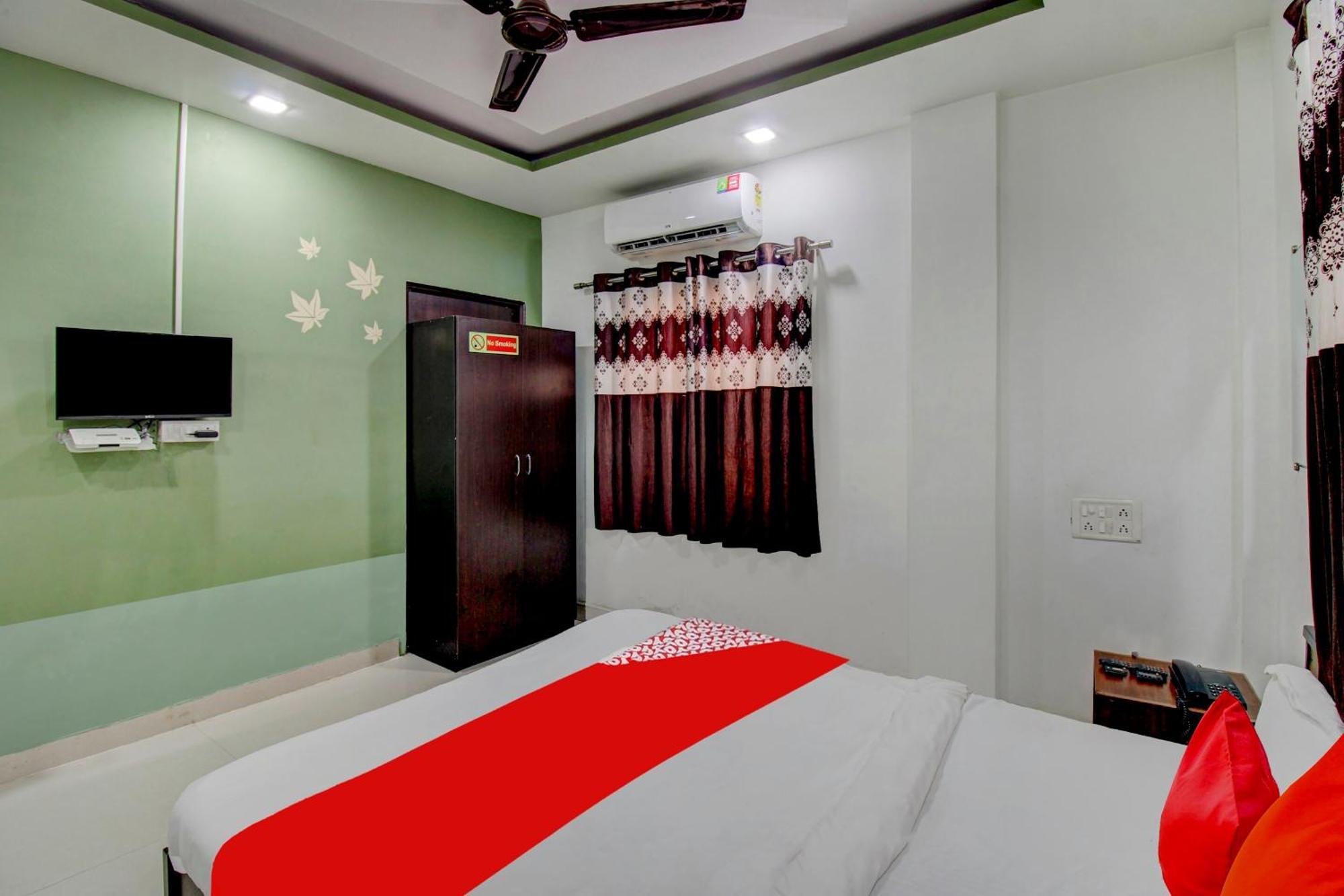 Hotel O Suyog Nagpur