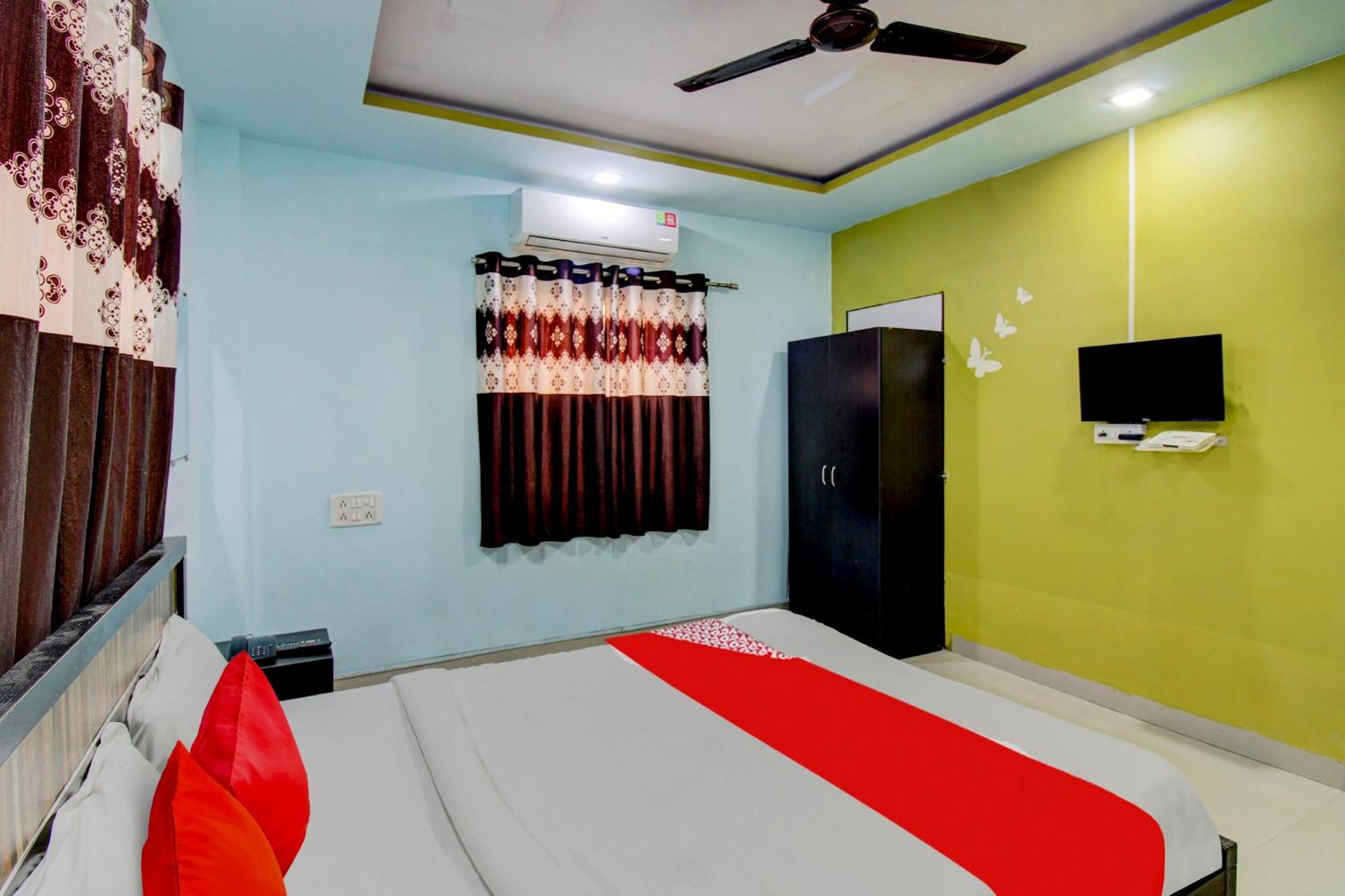 Hotel O Suyog