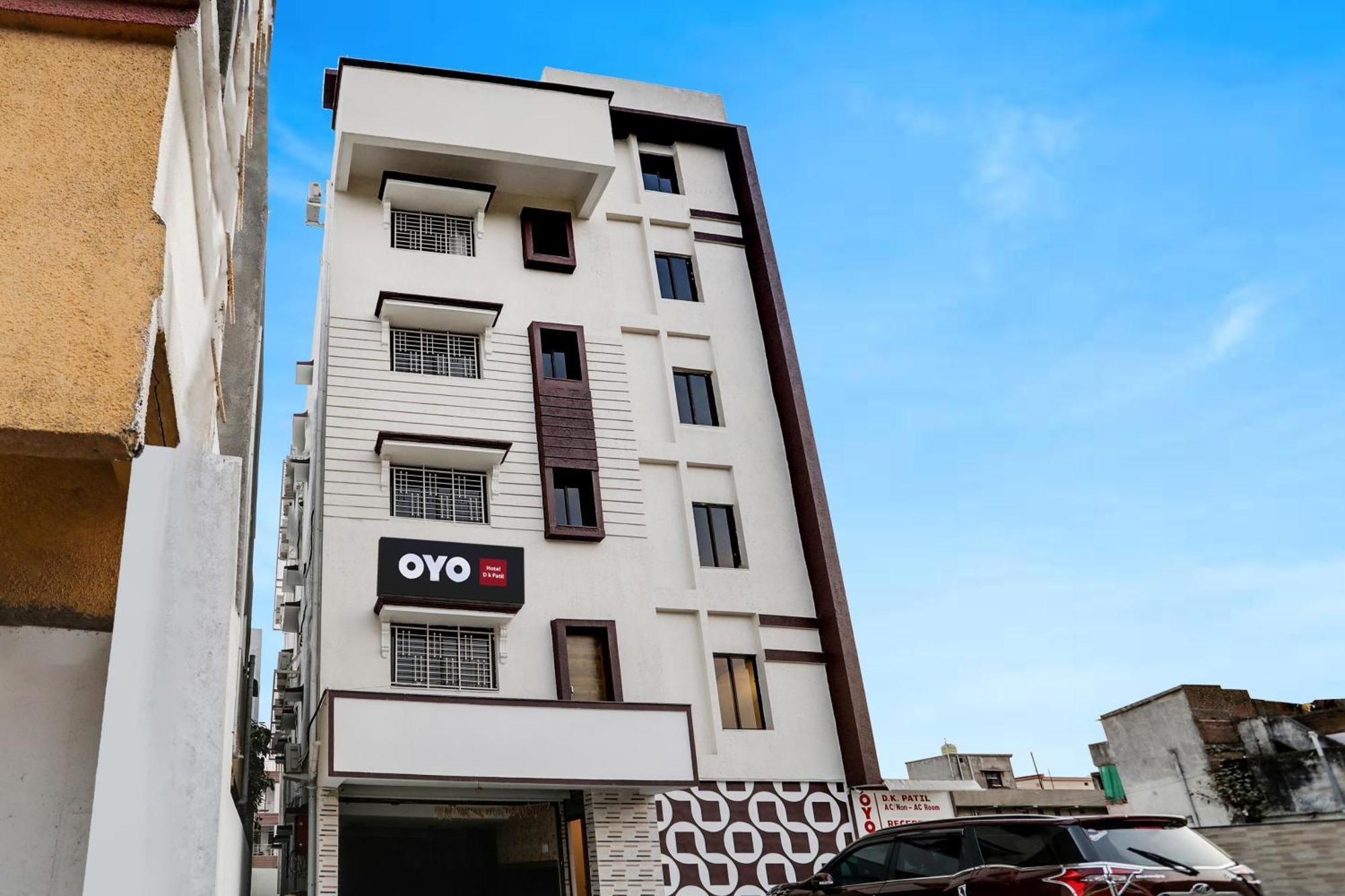 O D K Patil Hotel 4*