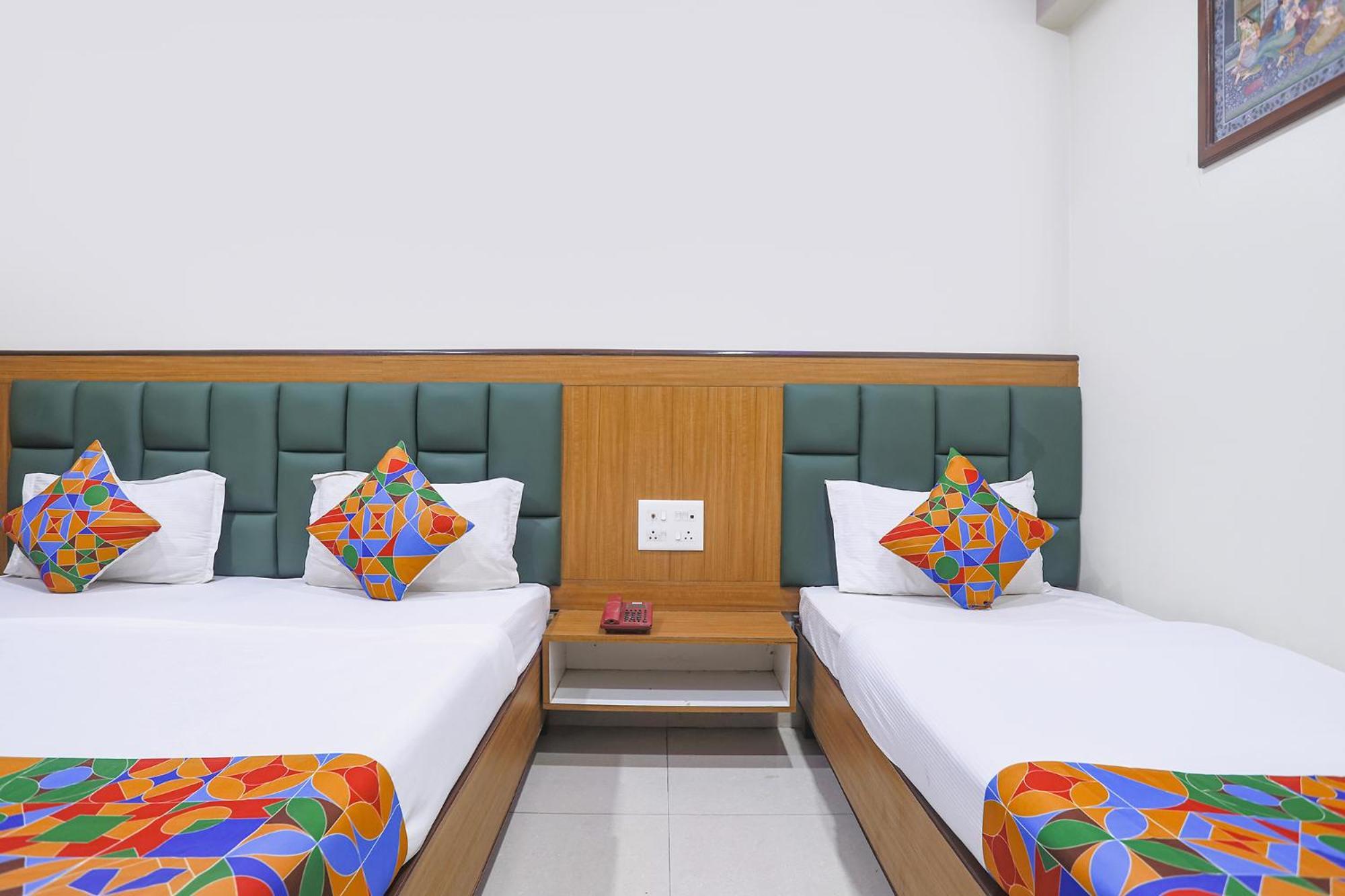 Fabhotel Arjun - Nr Aga Kha Palace *