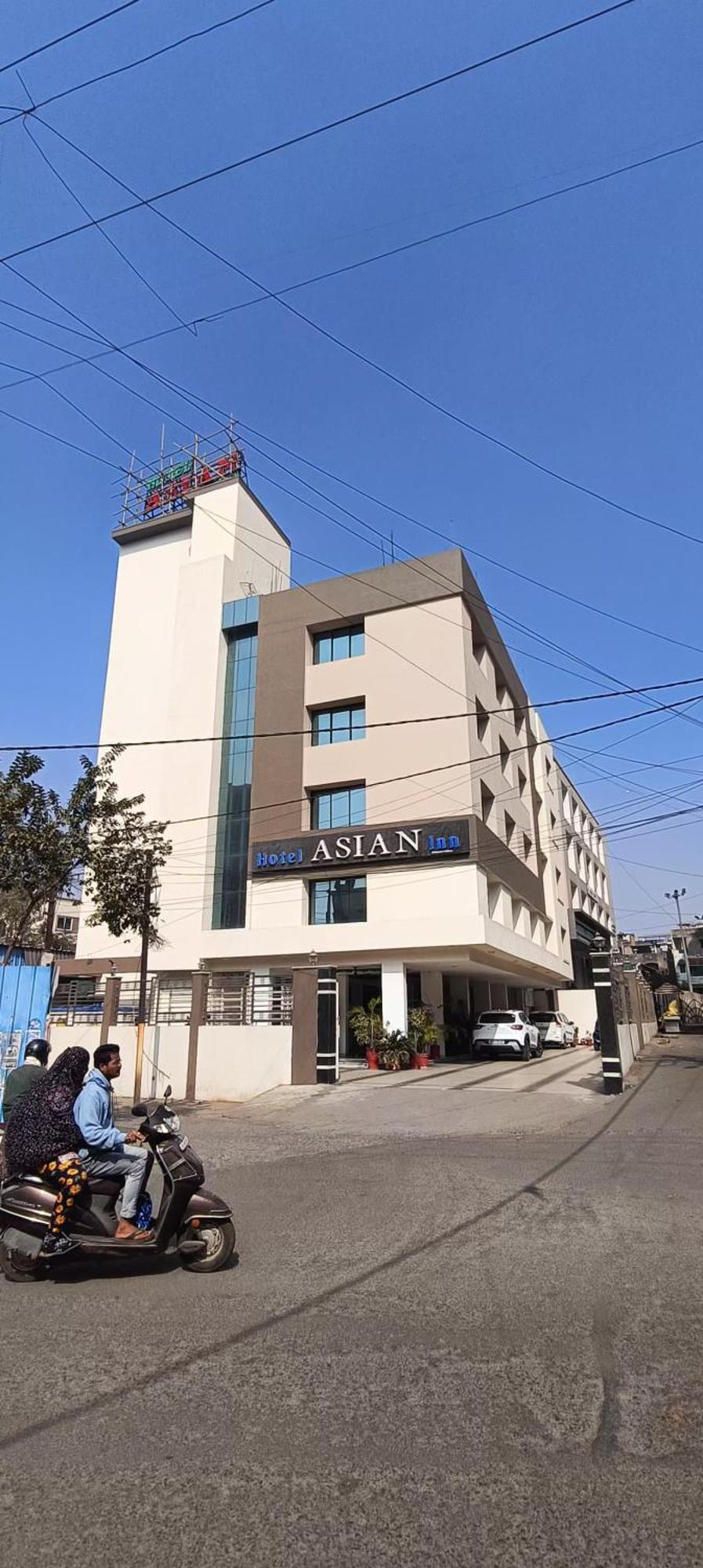 Hotel Asian Inn, 3*