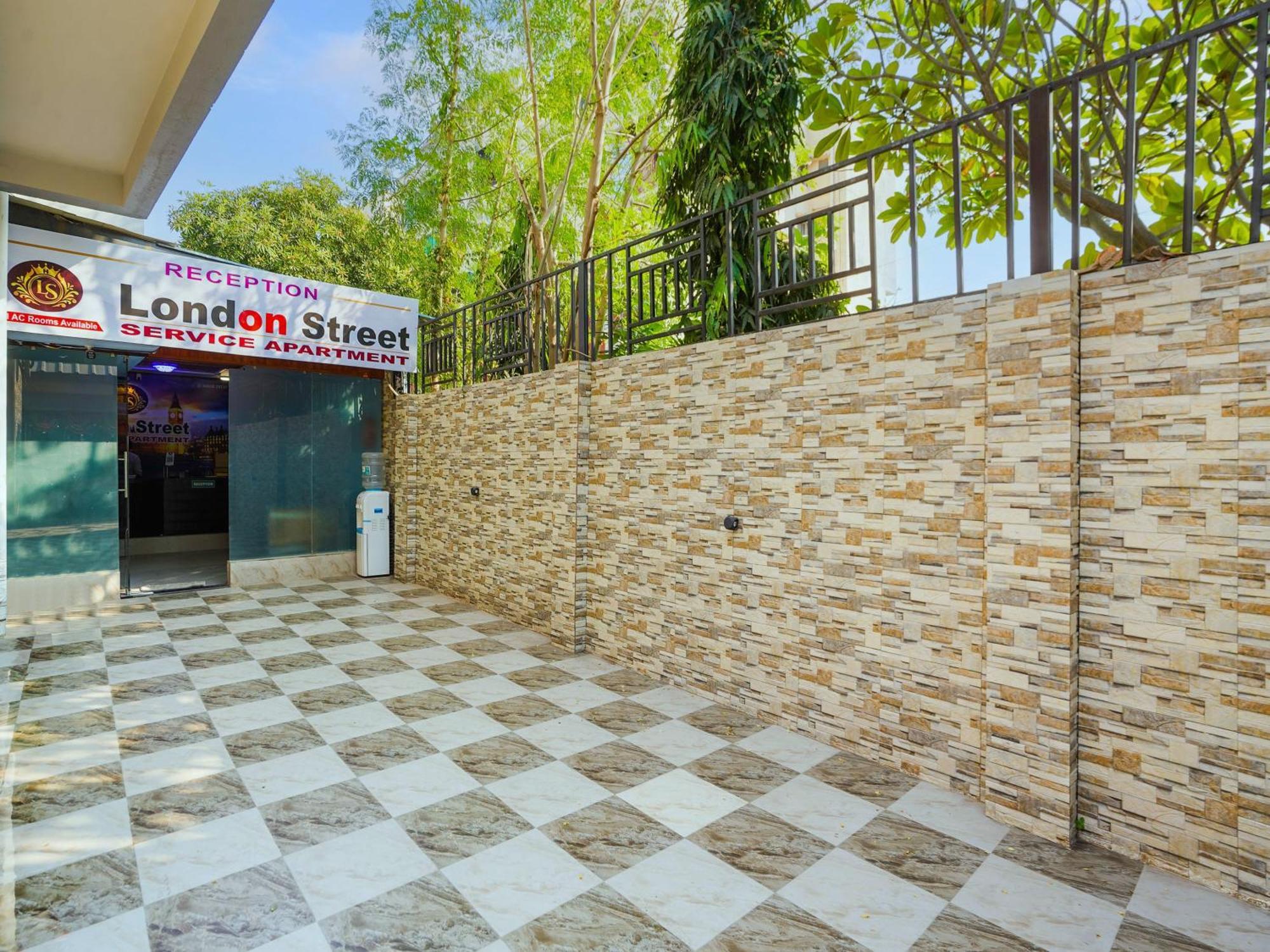 Hotel O London Street