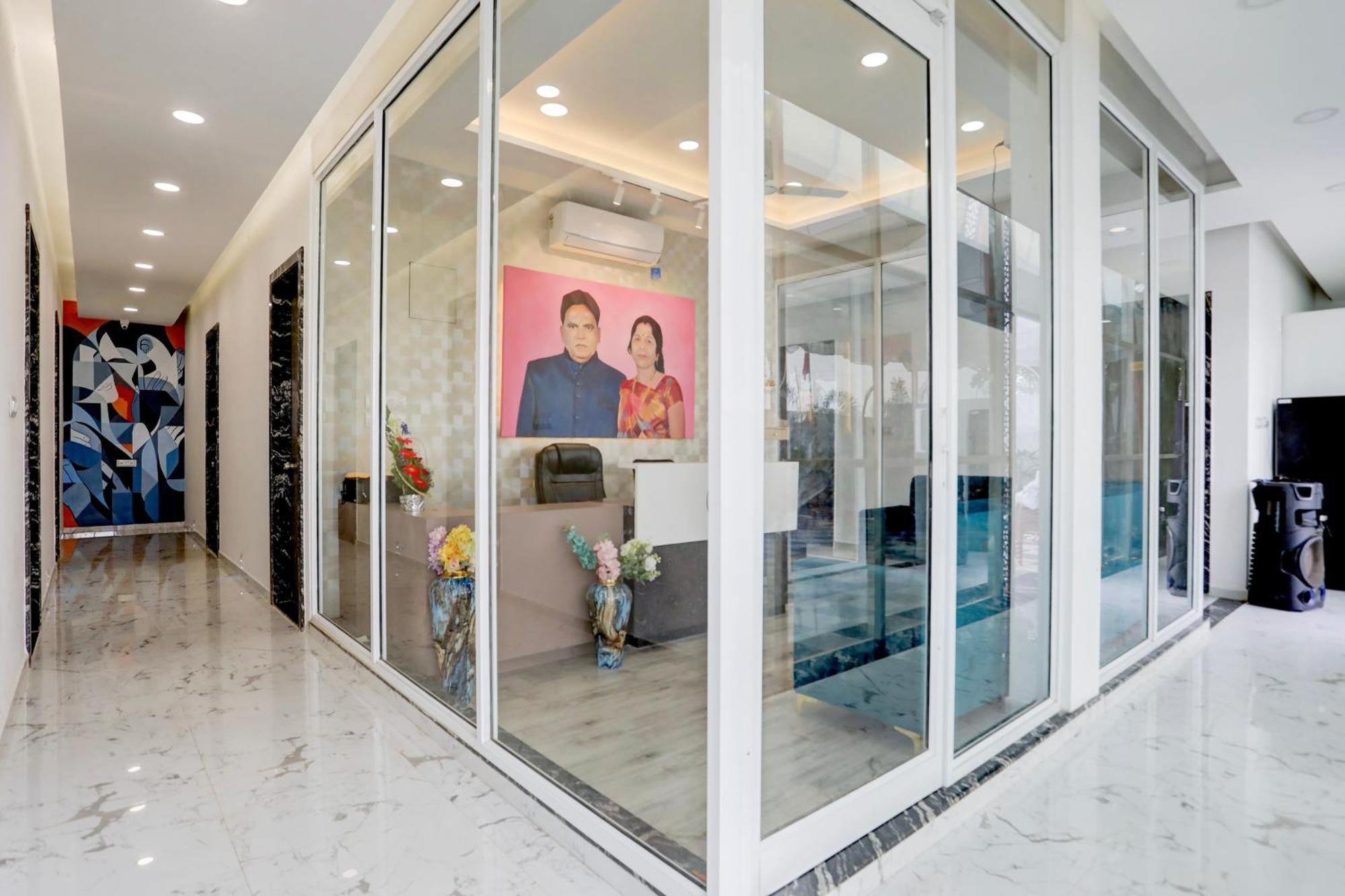 Hotel O Nabh And 3*