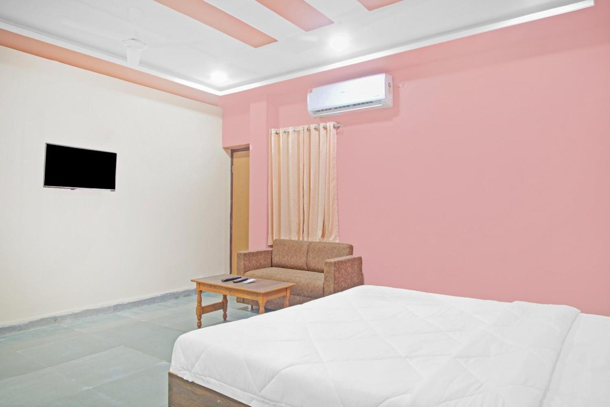 O Patil Hotel