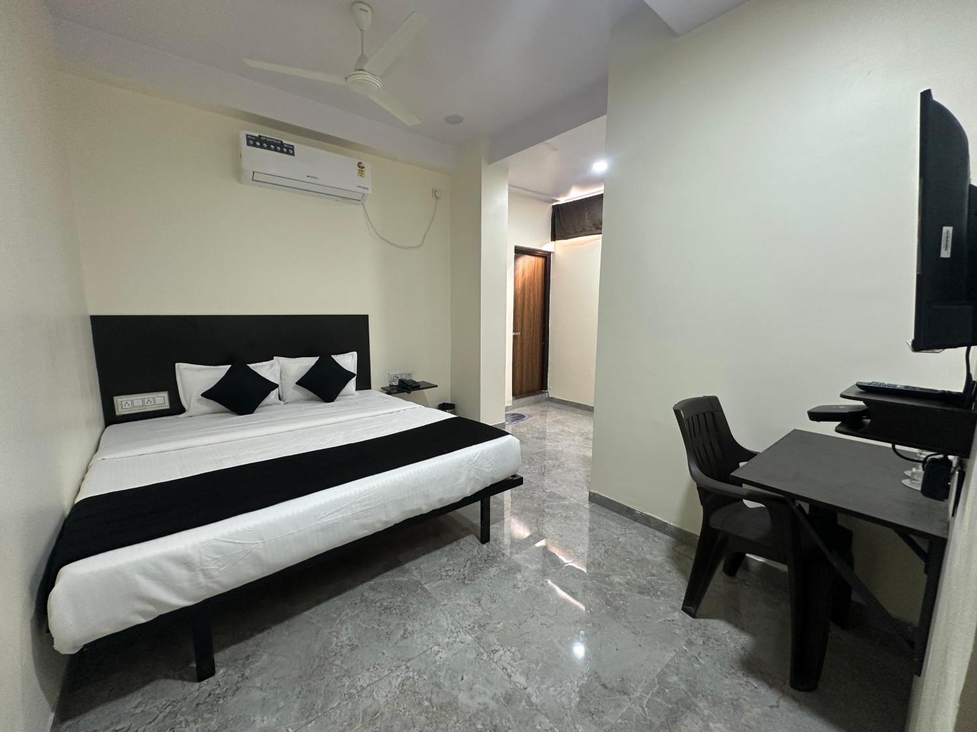 Star Light Hotel