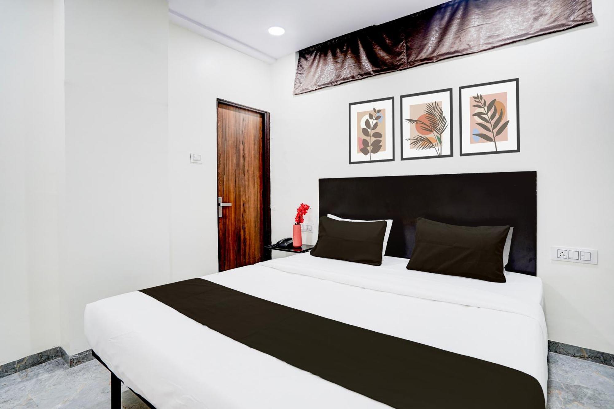 O Star Light 3* Nagpur