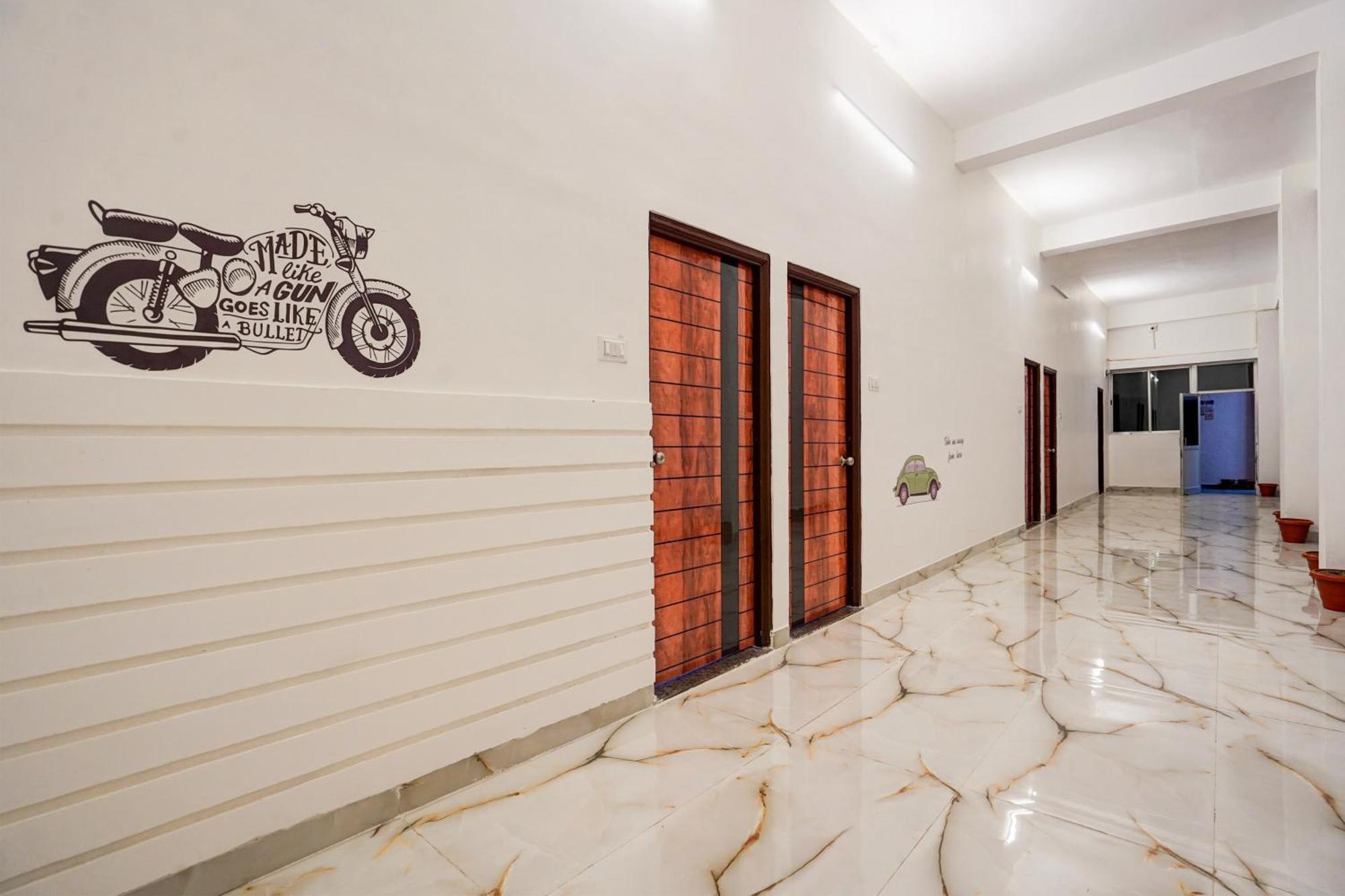 O Hybrid 4* Khapri