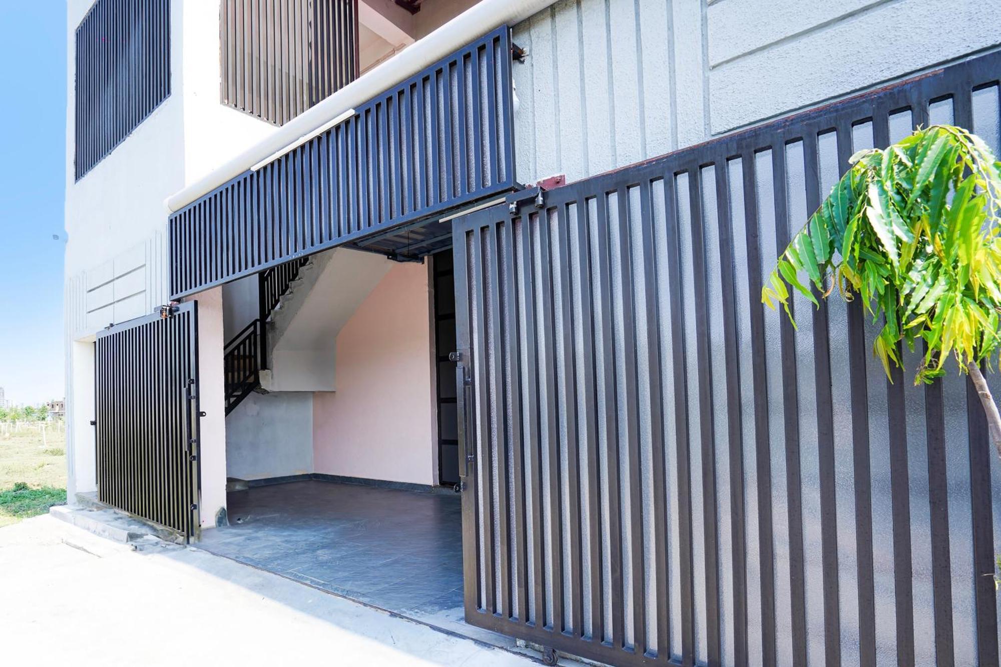 O Hybrid Hotel