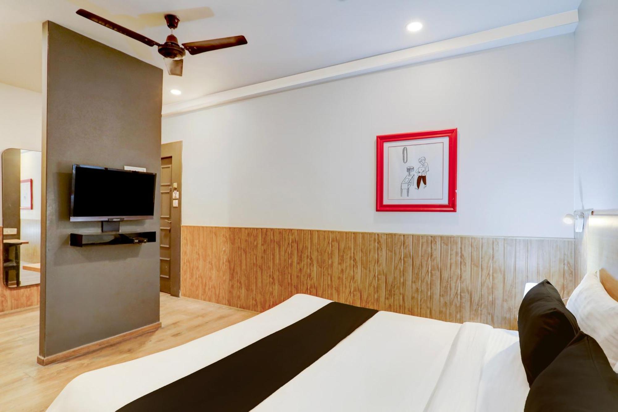 Super Townhouse Kalmana Nagpur