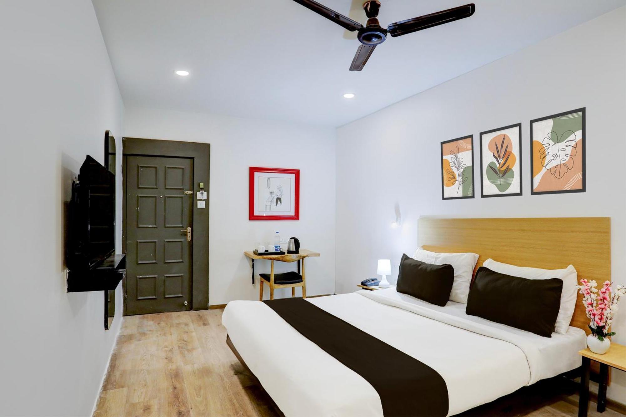 Hotel Super Townhouse Kalmana 4*