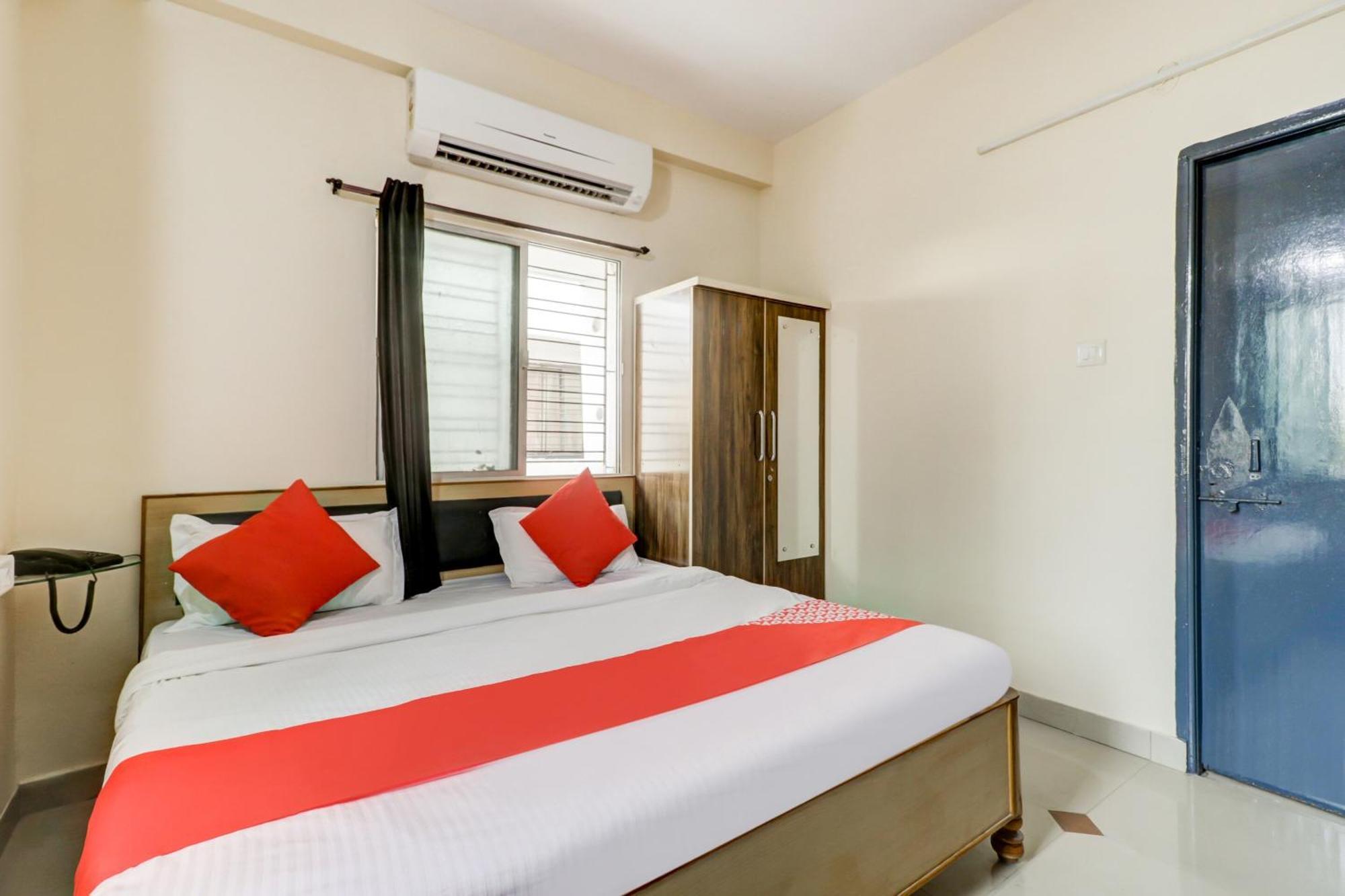 O The Crown 3* Nagpur