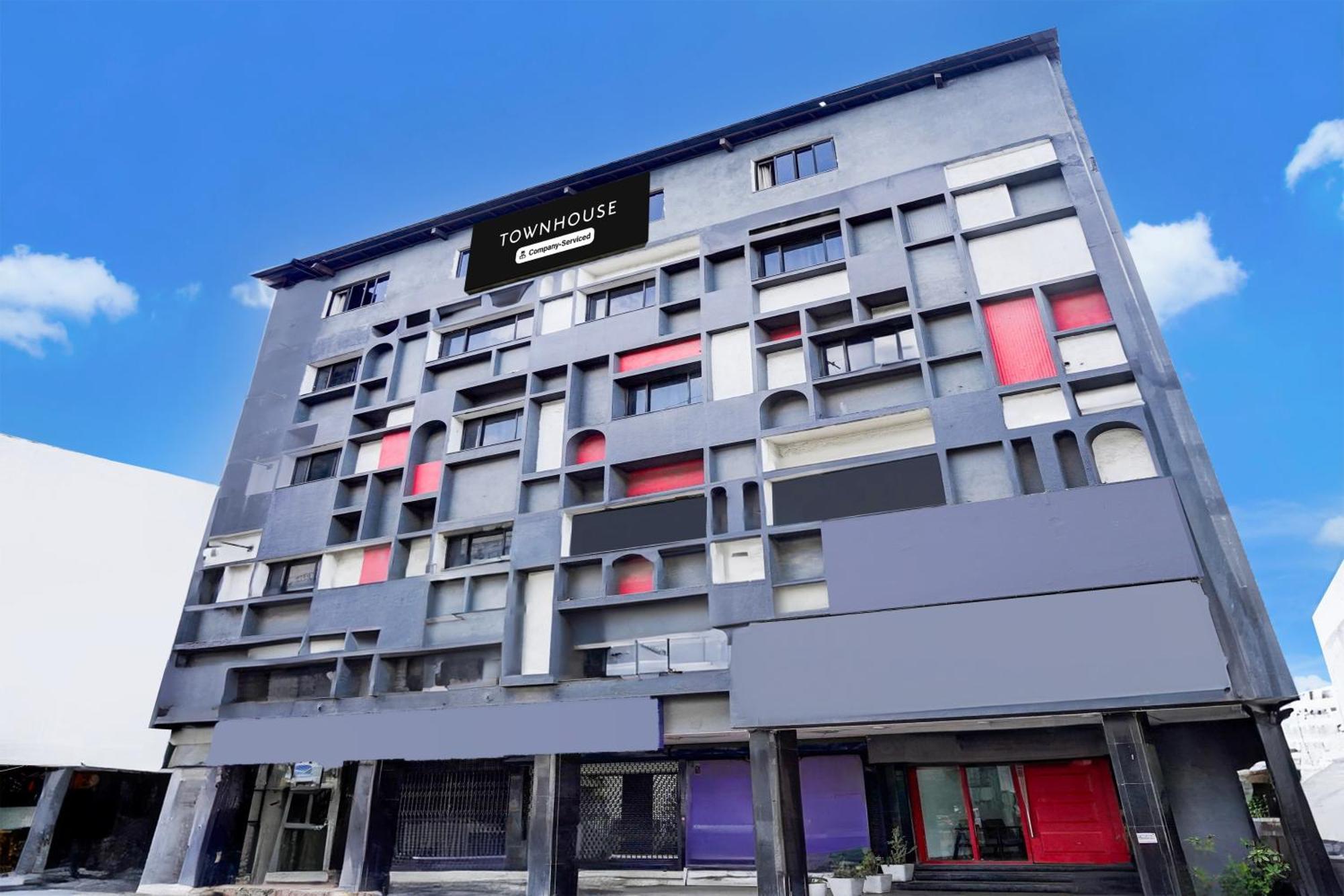 Super Townhouse Railway Station Hotel Nagpur