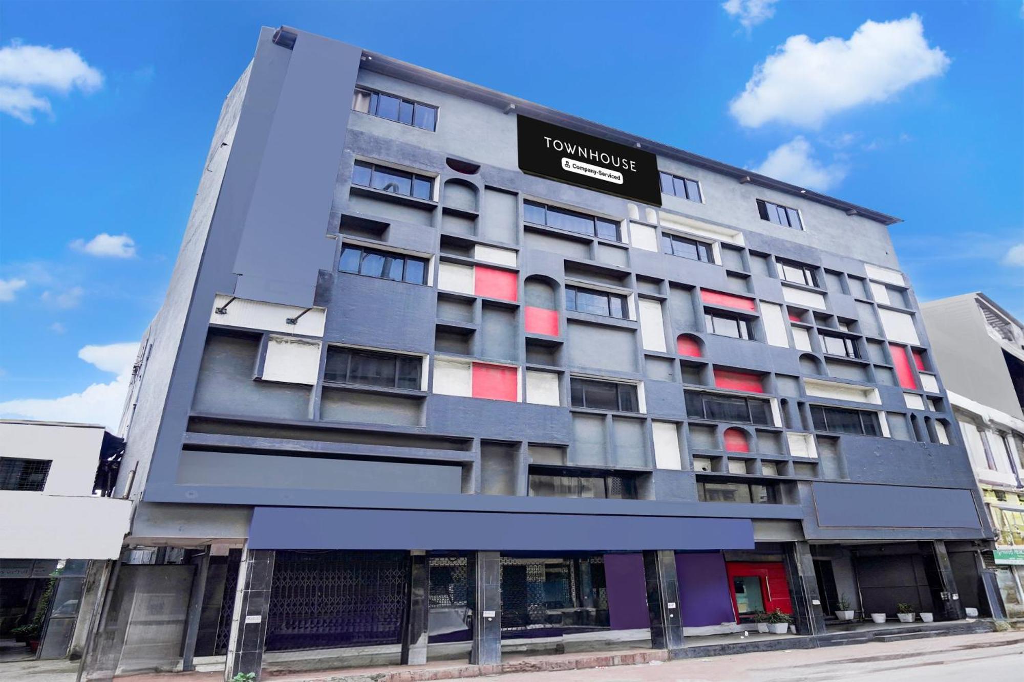 Super Townhouse Railway Station Hotel Nagpur