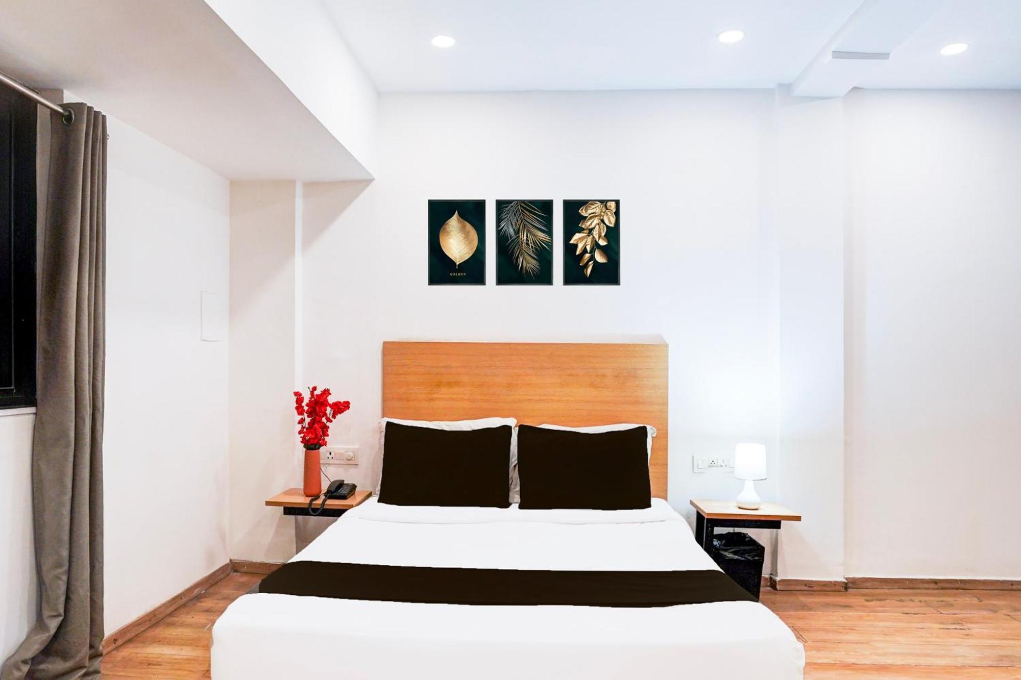 Super Townhouse Railway Station Hotel