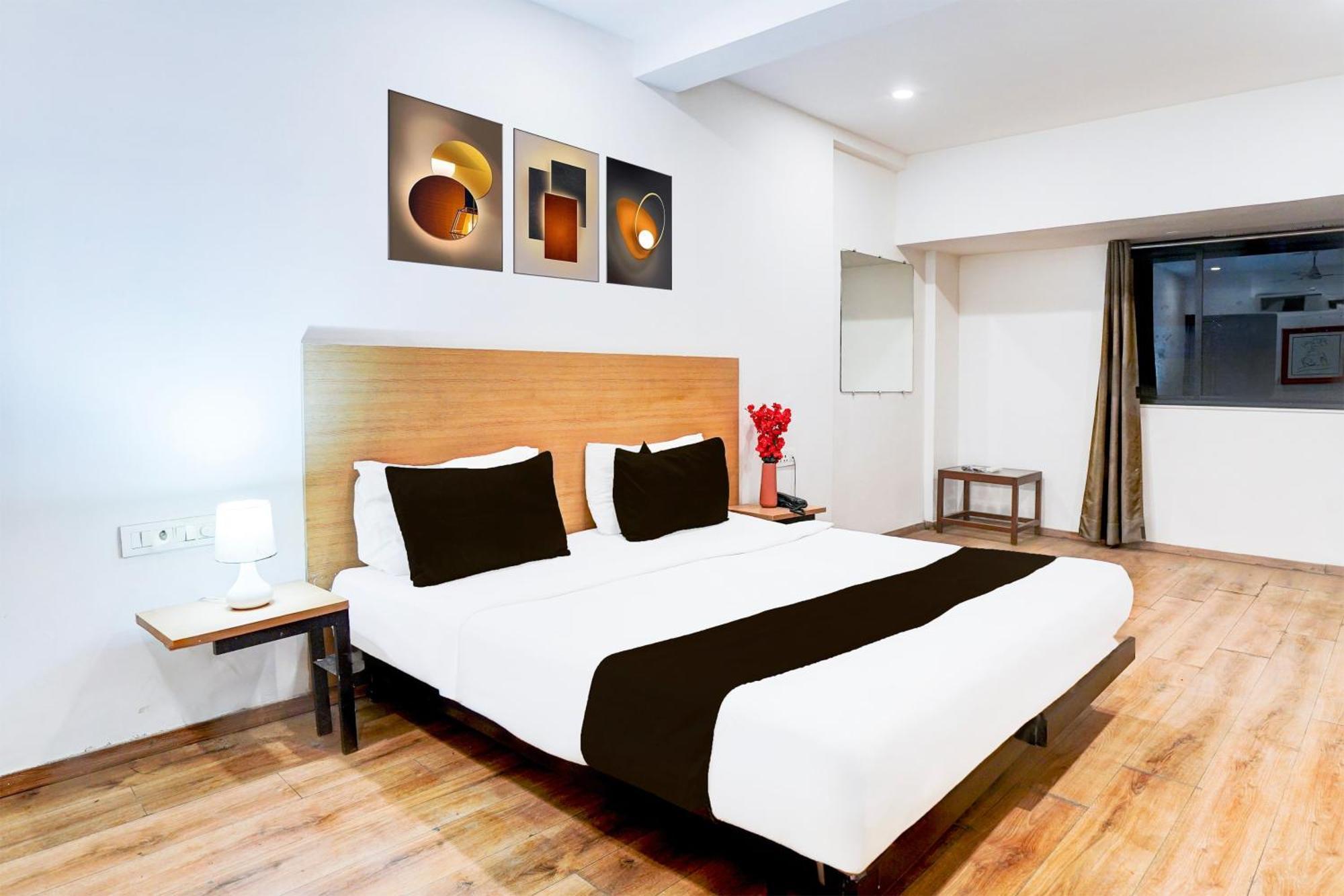 Hotel Super Townhouse Railway Station *