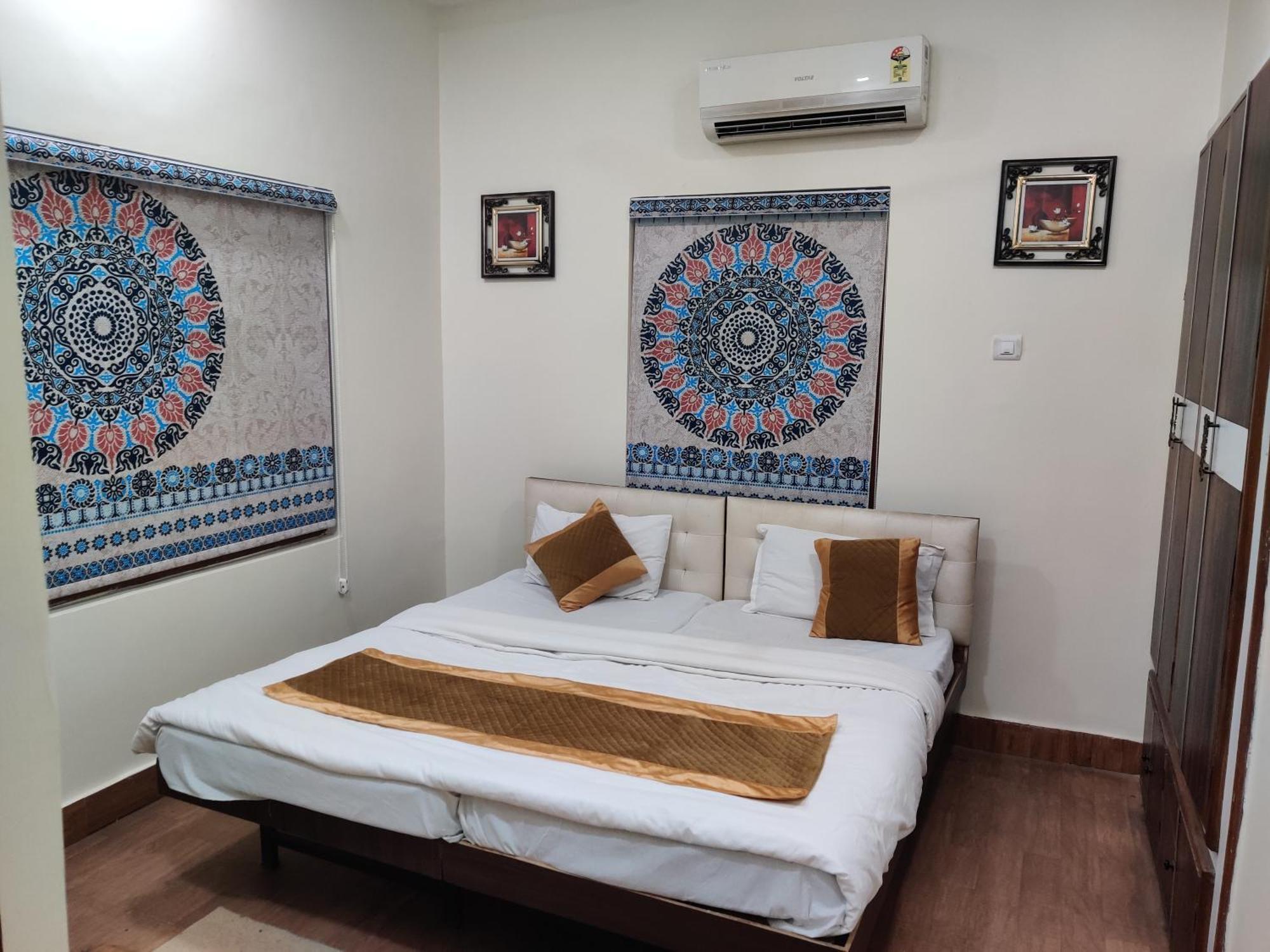 Guest house Rampriya Service *