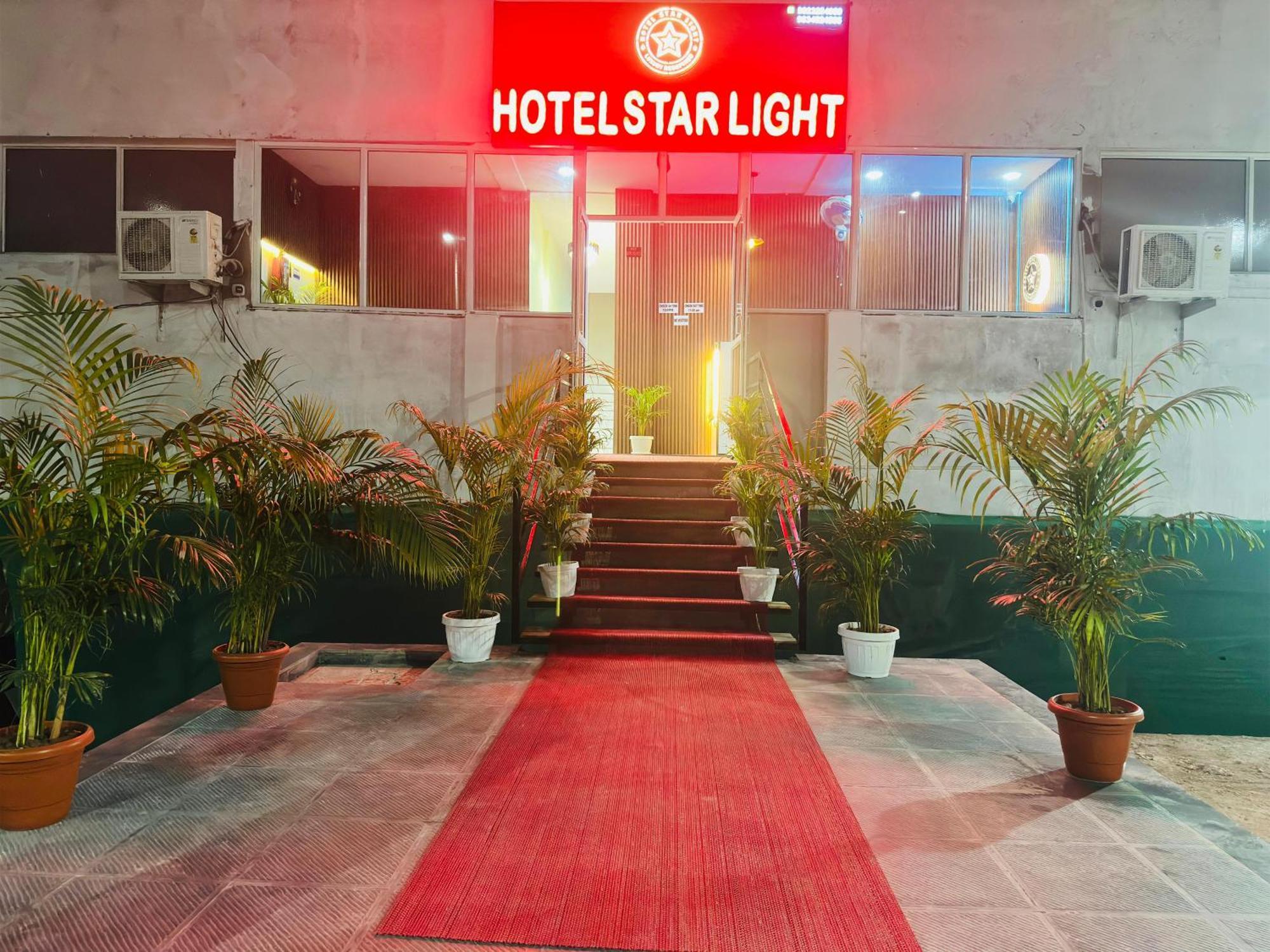 Star Light Hotel
