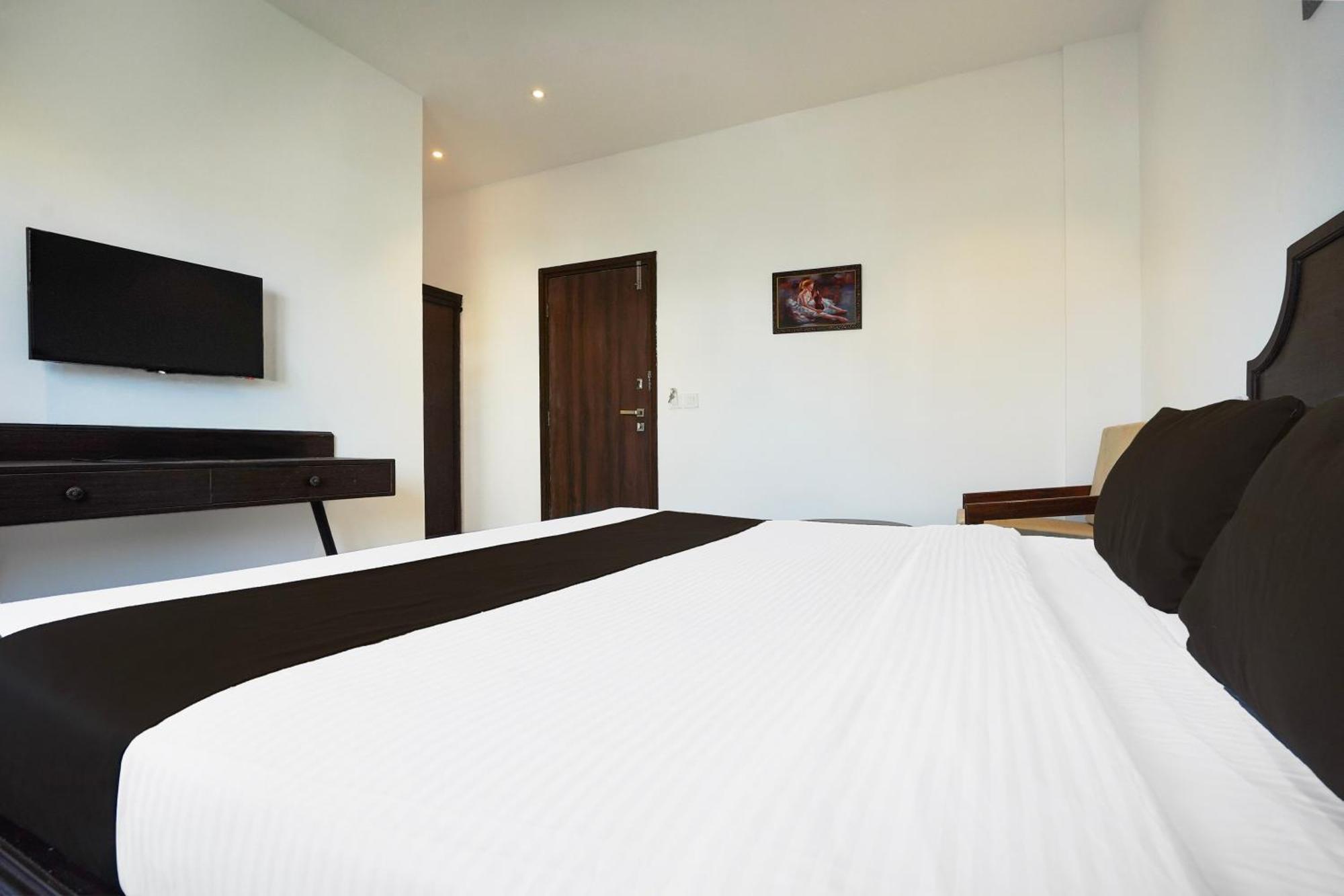 Super Townhouse Bazar Road Ramdaspeth Hotel 3*