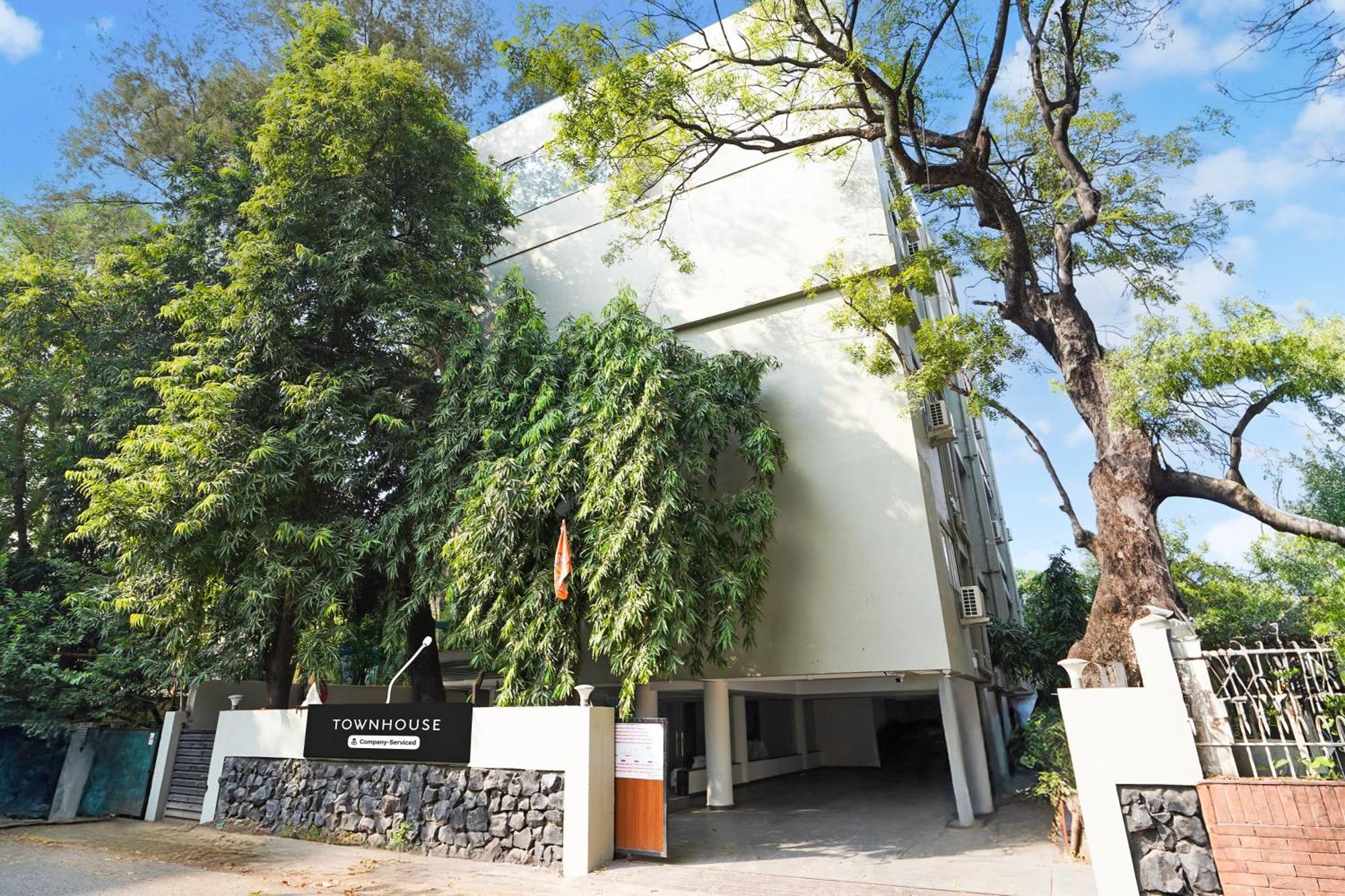 Super Townhouse Bazar Road Ramdaspeth Nagpur
