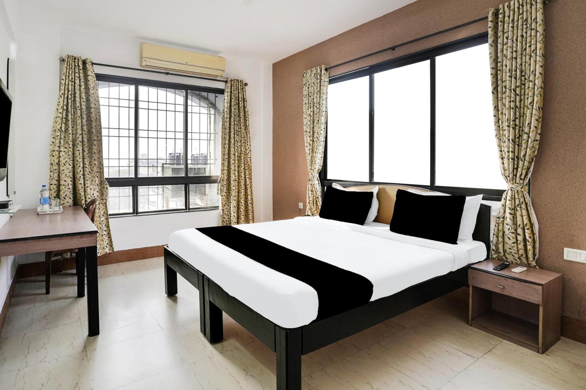 Super Townhouse Bazar Road Ramdaspeth 3*