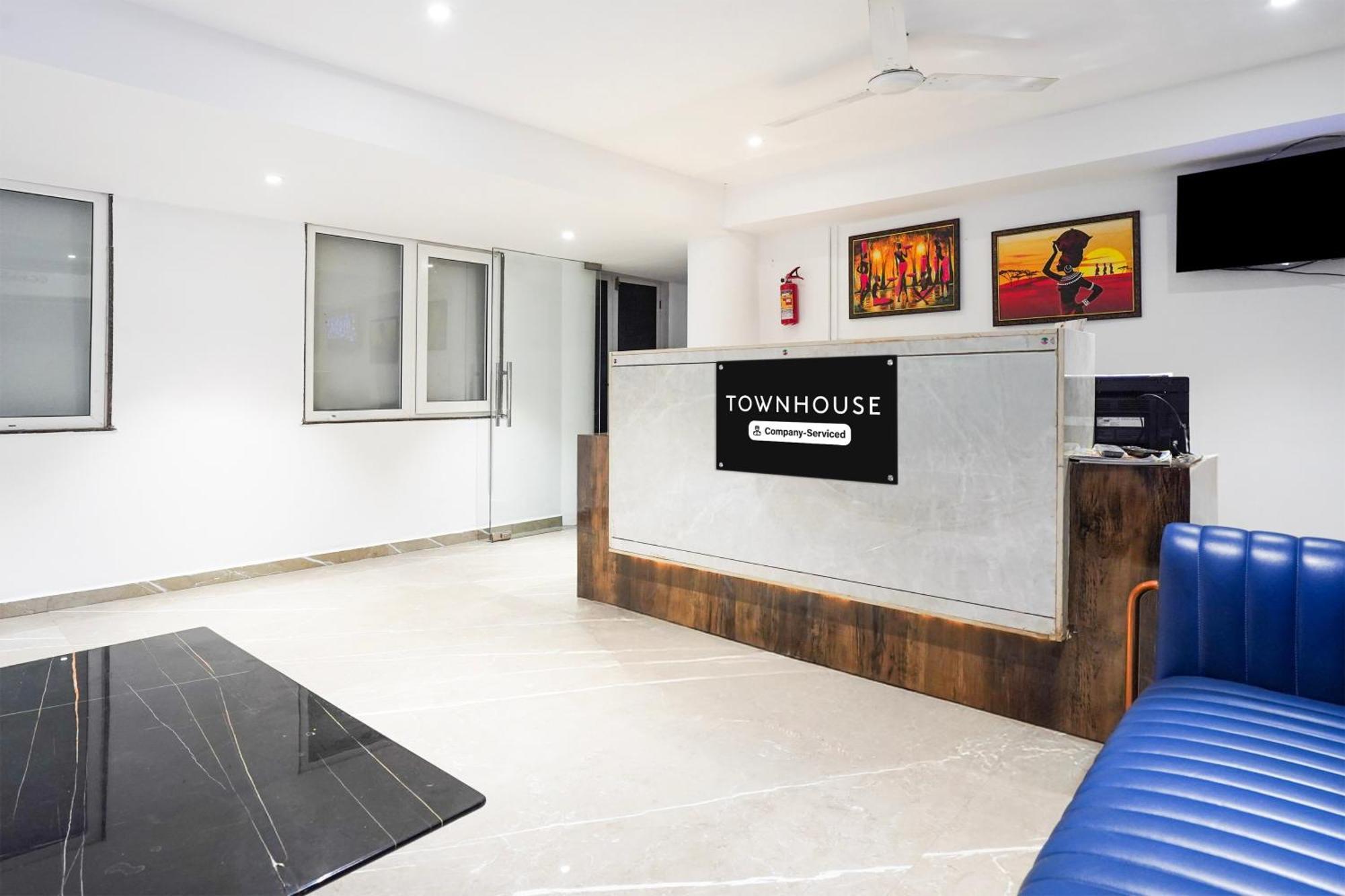 Super Townhouse Bazar Road Ramdaspeth