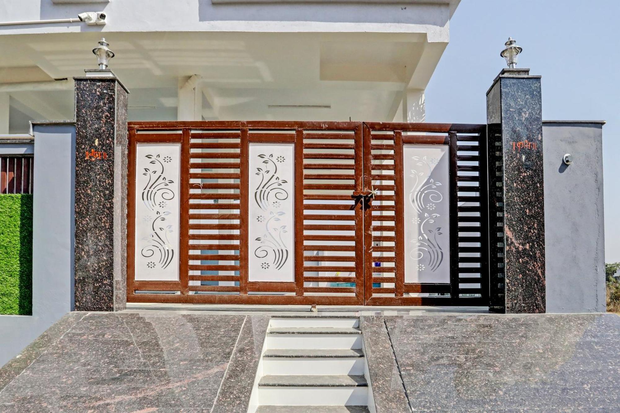O P S Hotel