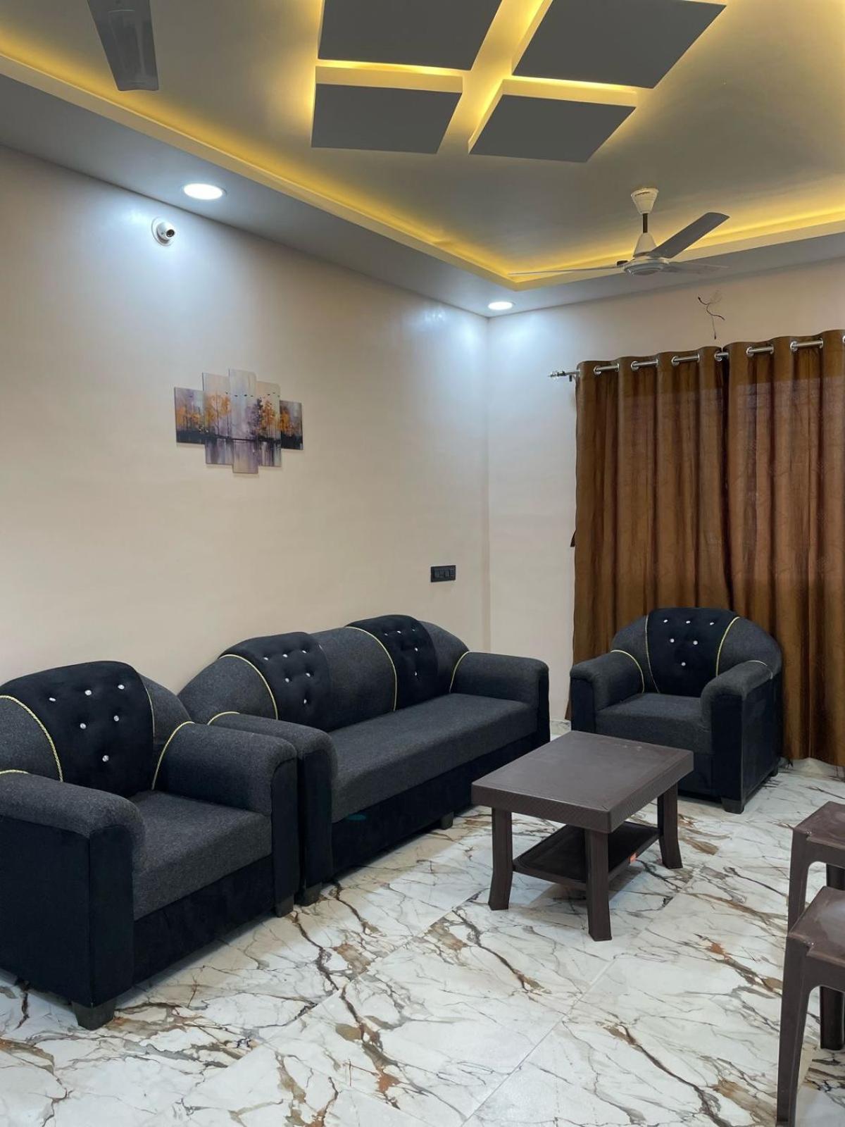 Apartment 7 Premium Flats Homely Comfort With Hotel-like Luxury *