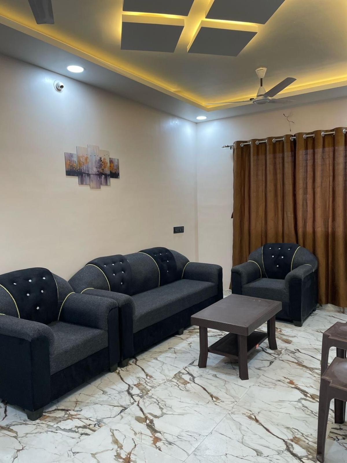 Apartment 7 Premium Flats Homely Comfort With Hotel-like Luxury