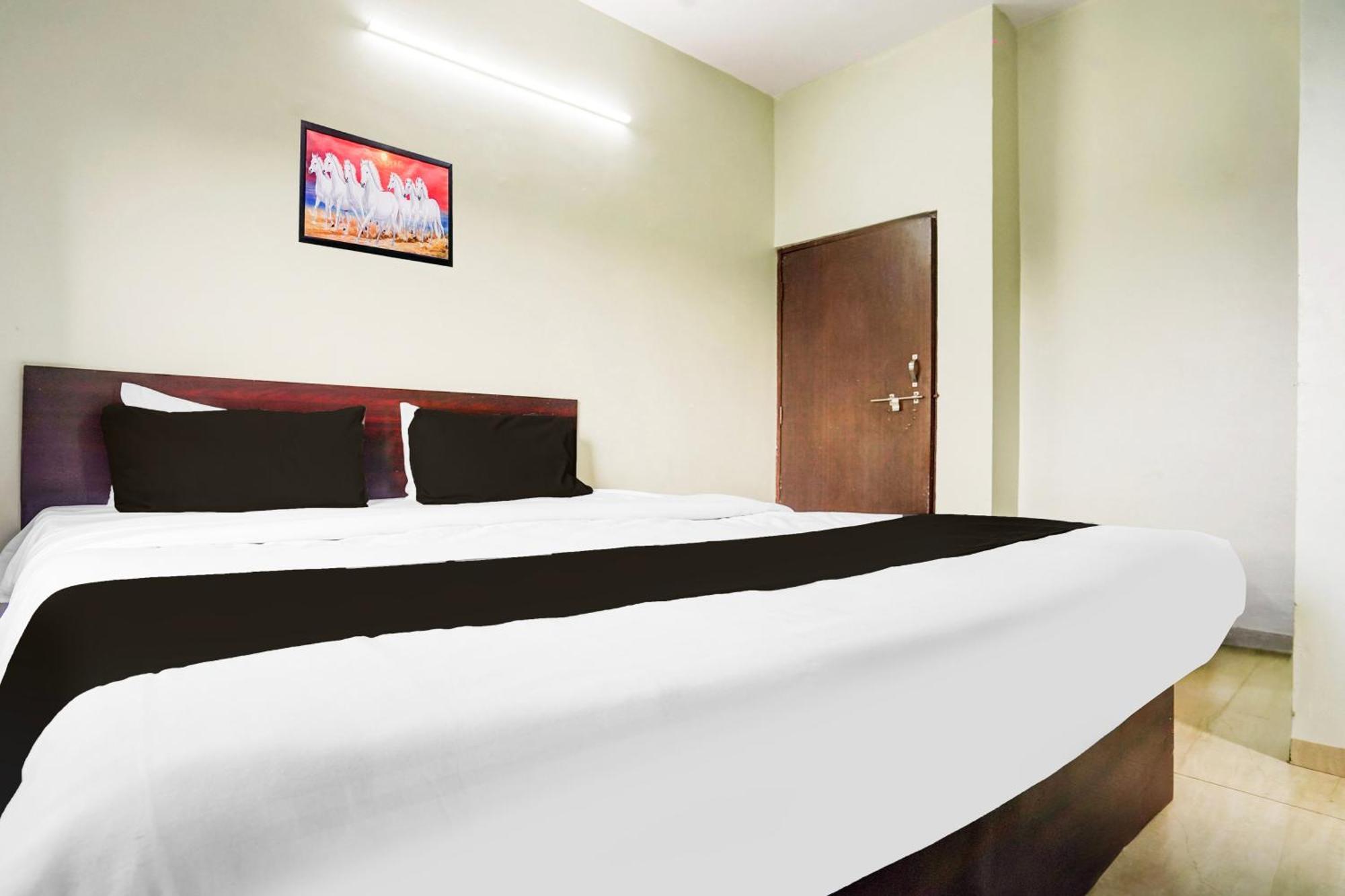Hotel Super O Rajendra Nagar Hingna Road 4*