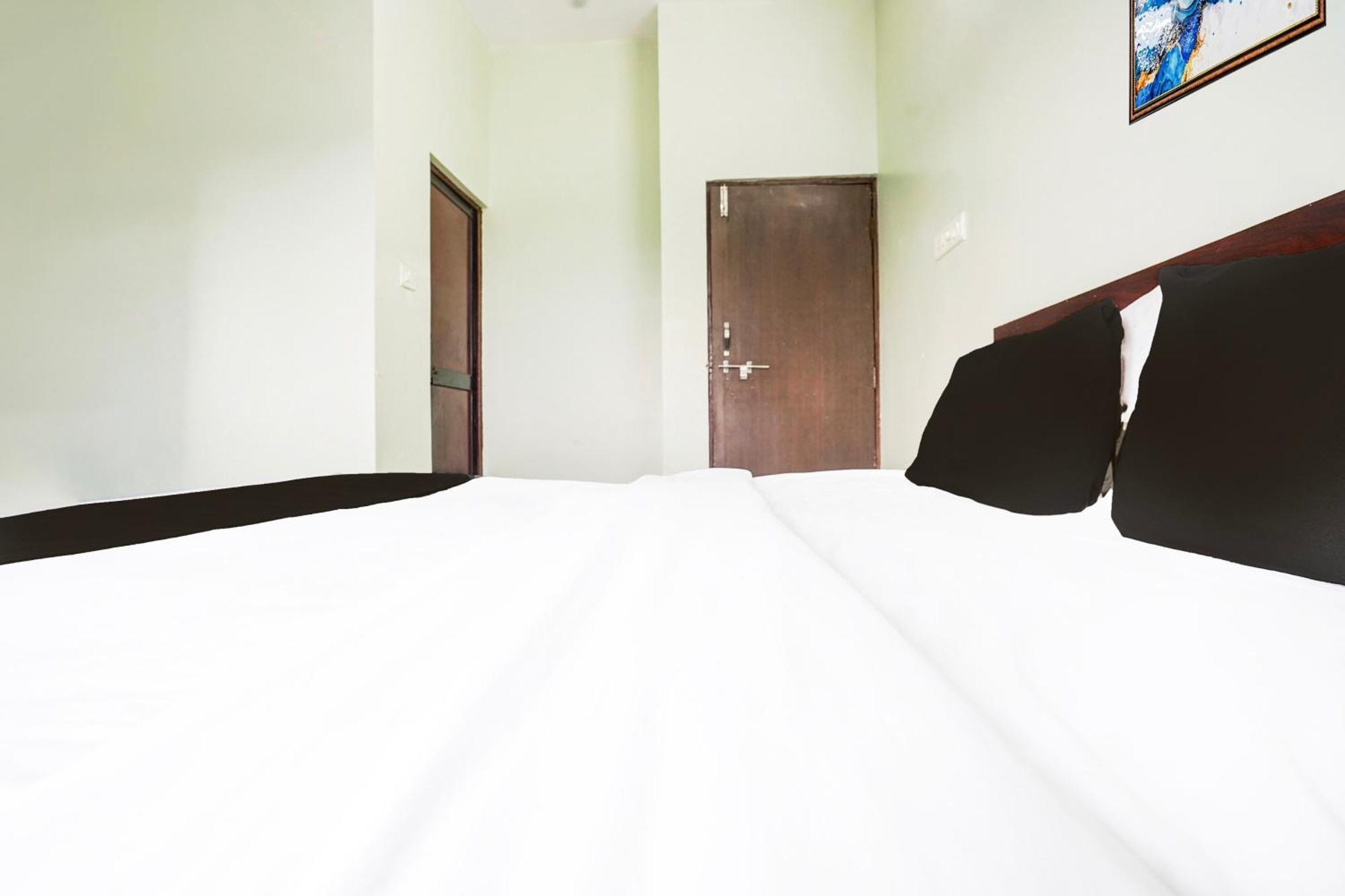 Hotel Super O Rajendra Nagar Hingna Road